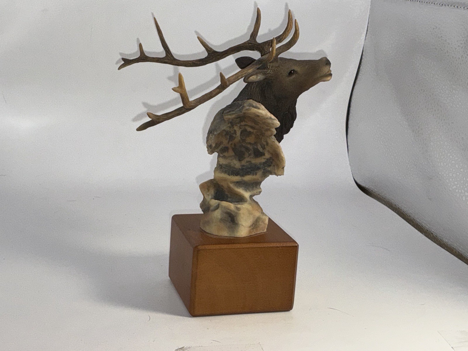 Mill Creek Studios Inc Small Elk Talkin Trash Copyright 2000