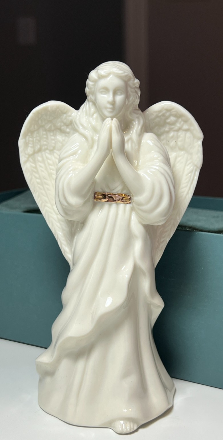Lenox Porcelain Praying Angel With Gold Accent 6in tall in Box