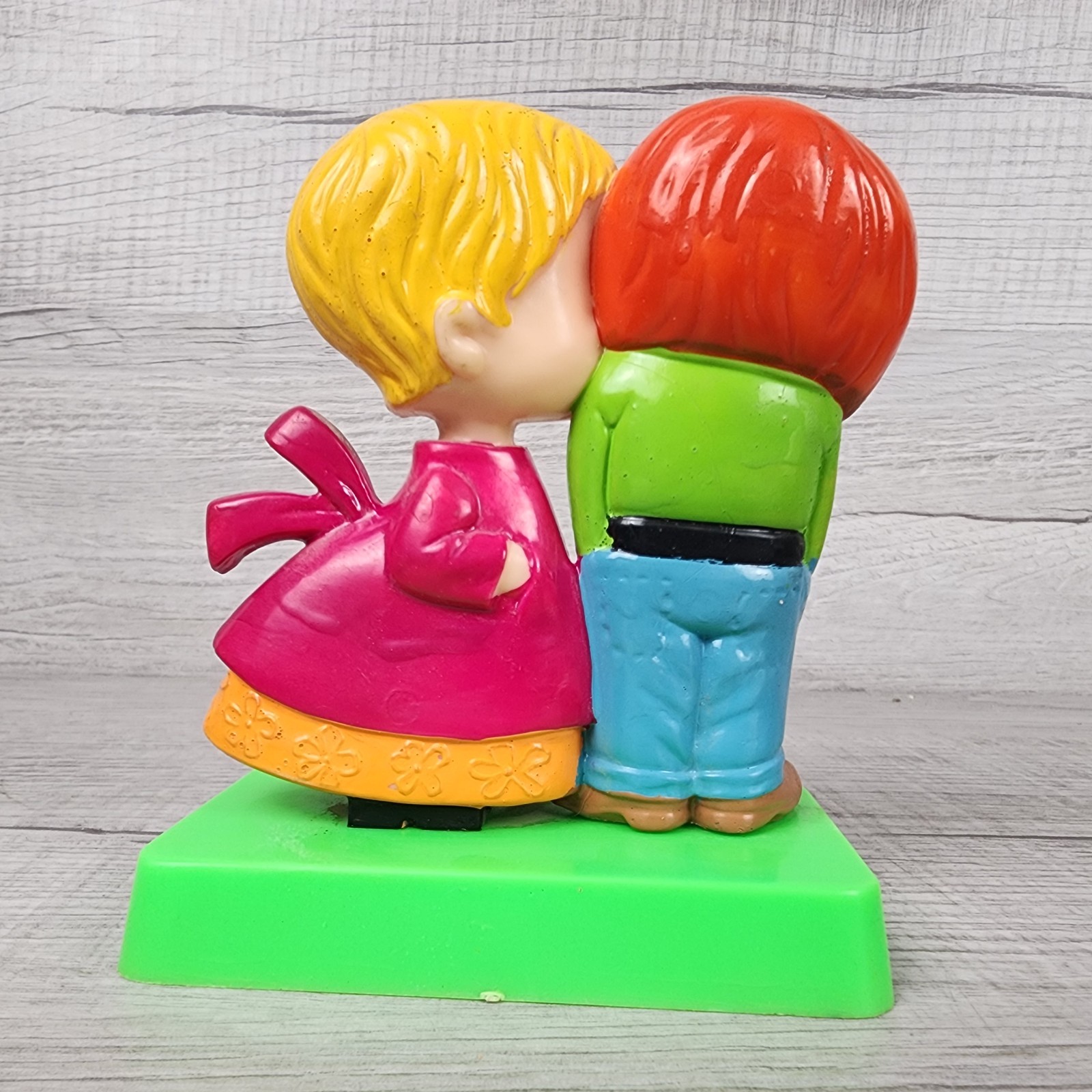 Vintage 1971 Berries Don’t Be Afraid Of Love Couple Retro 5″ Figurine Kitsch 403