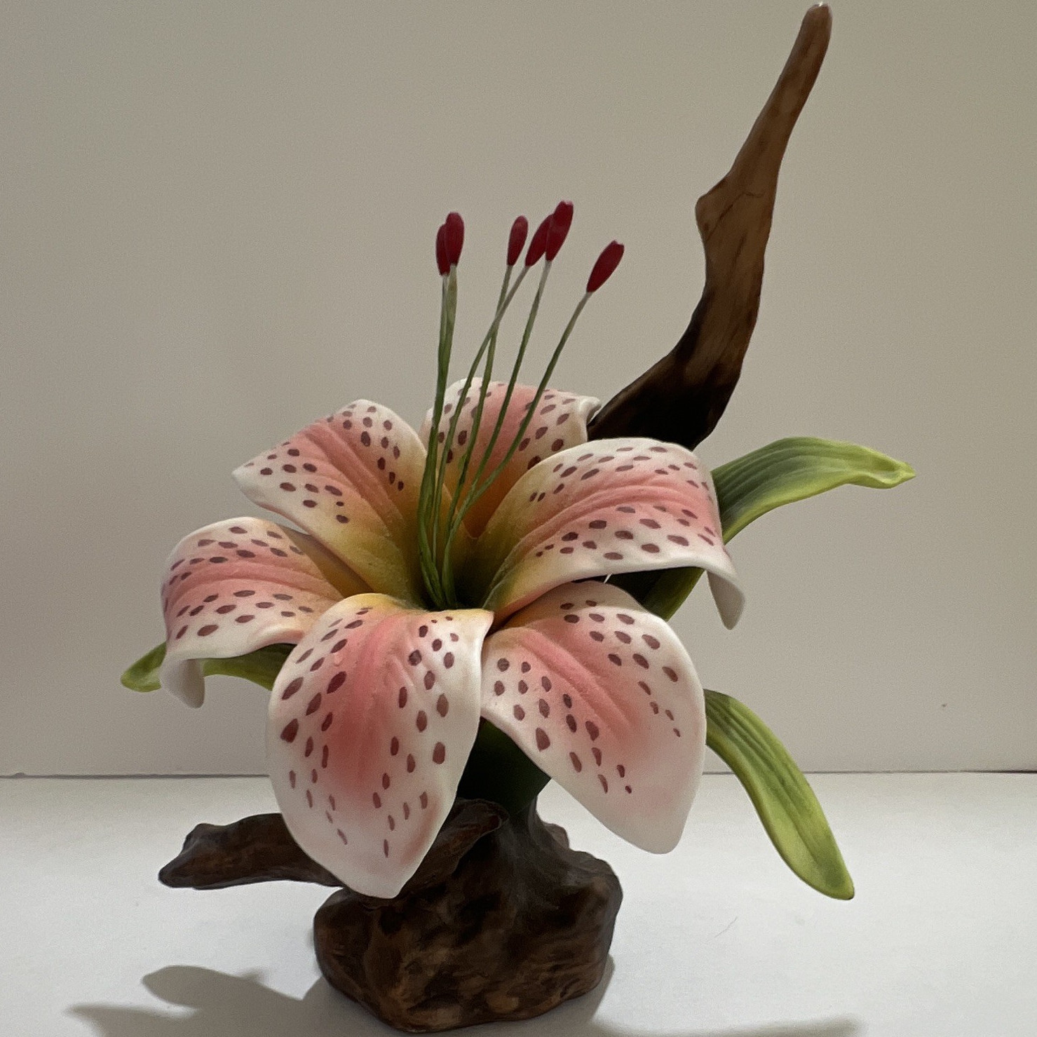 Lefton Fine Porcelain Lily Of The Valley Flower Figurine 01493