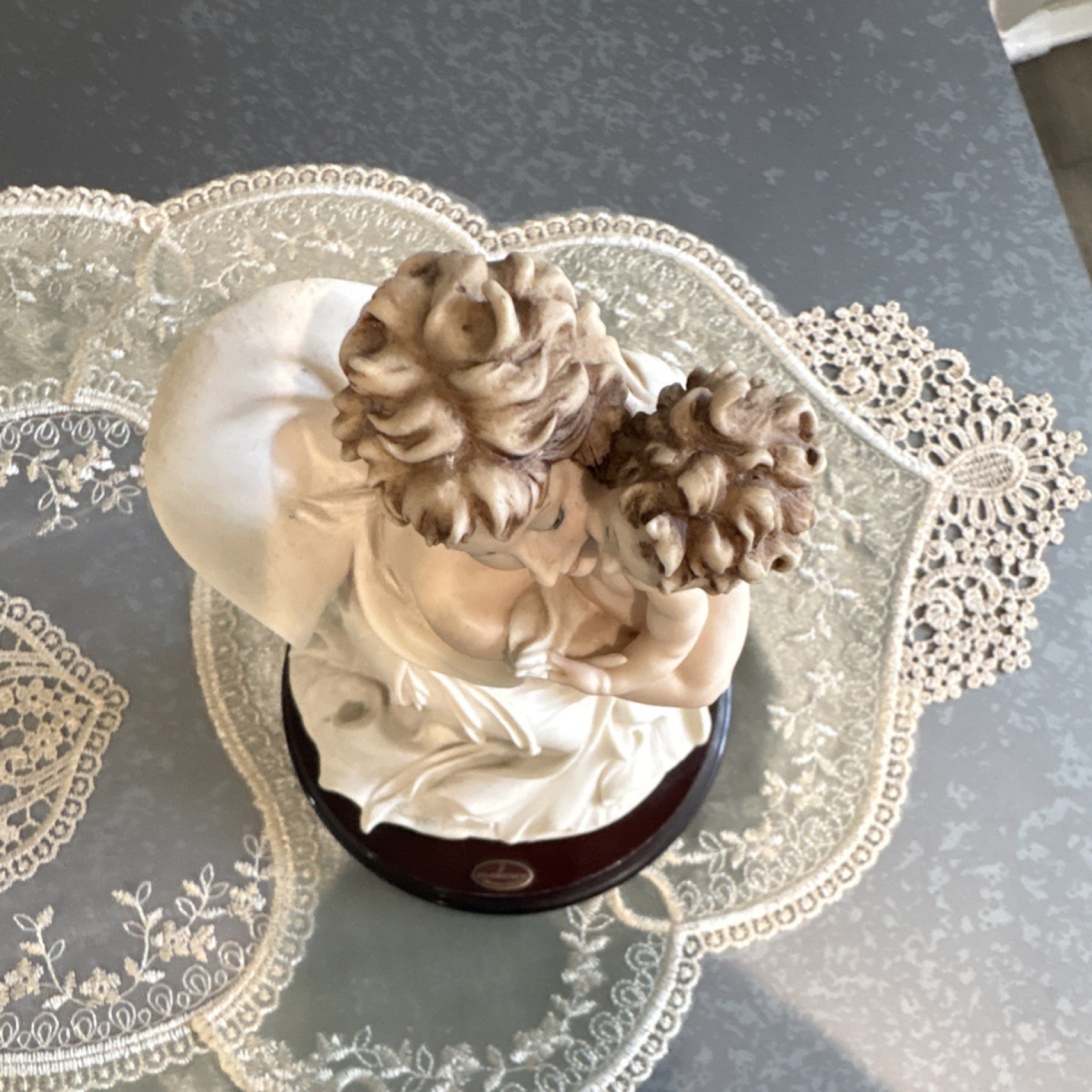 Florence by Giuseppe Armani Mother and Child Resin Figurine, Hand Painted, 1998