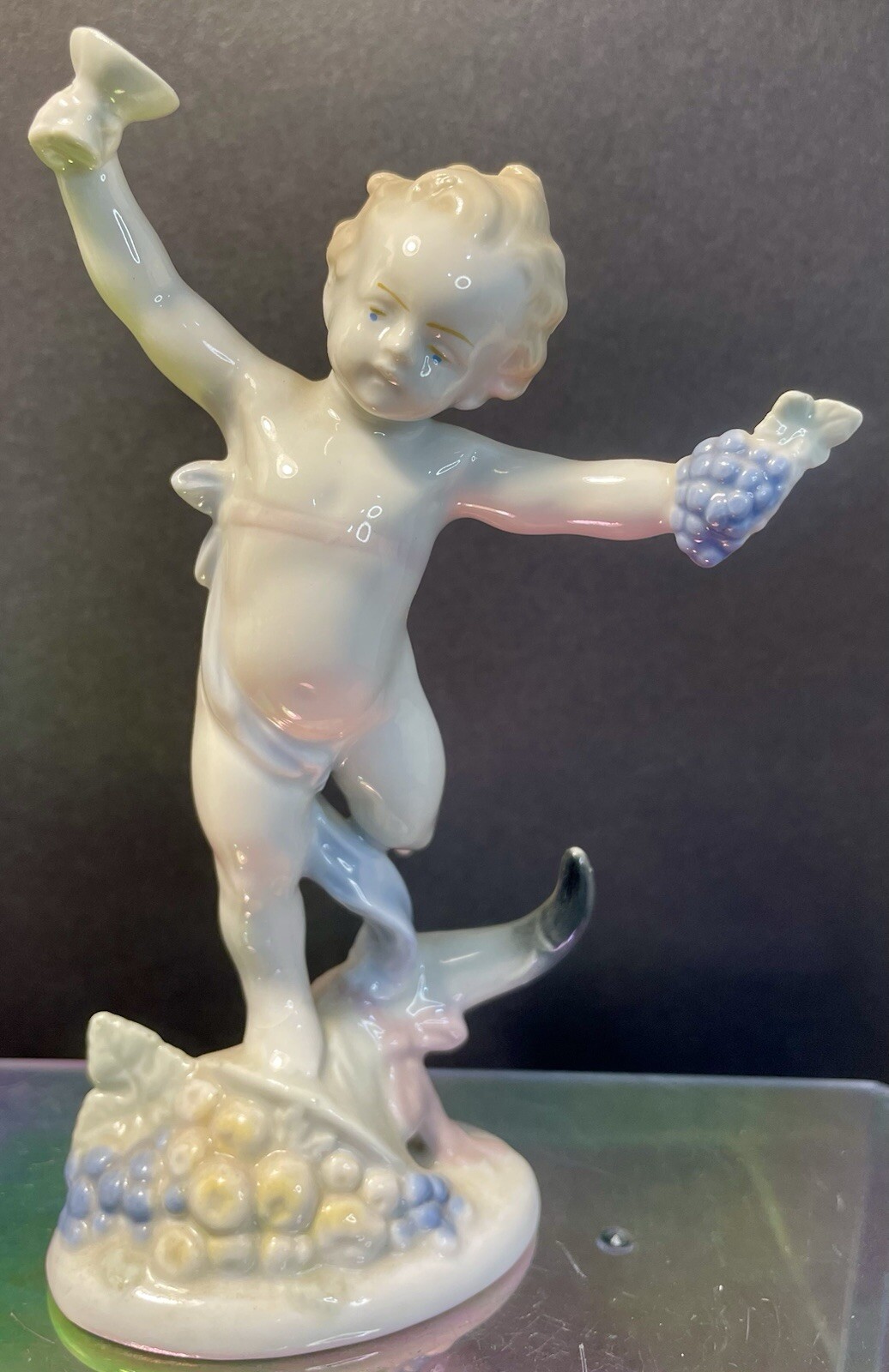 Autumn Cherub Metzler & Ortloff Fine Porcelain Figurine #6772 Germany Vintage