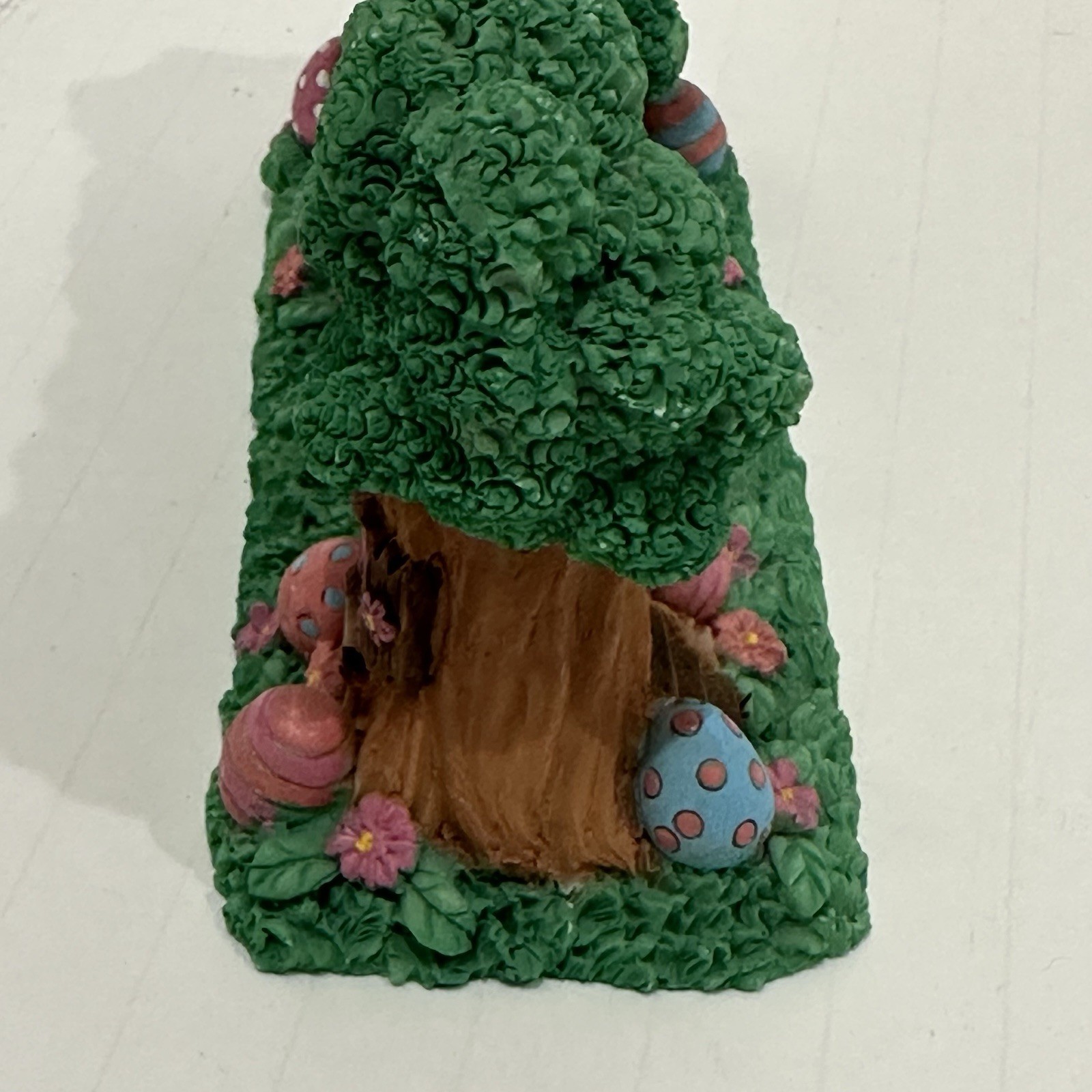 Birds Swinging in Trees Figurine. “Small Friends on Swing” 5″ x 2″ x 3″ Hermitag