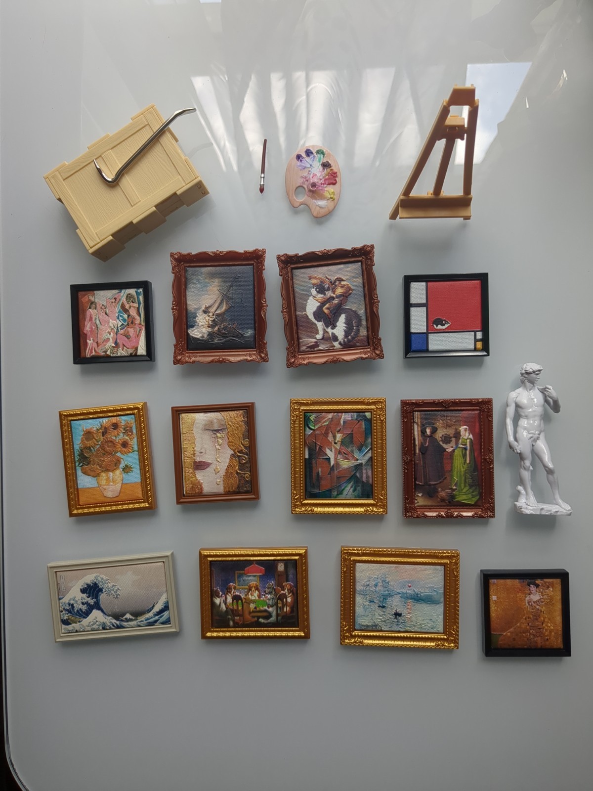 Mini Brands Masterpiece Lot 12 Paintings + 1 Statue