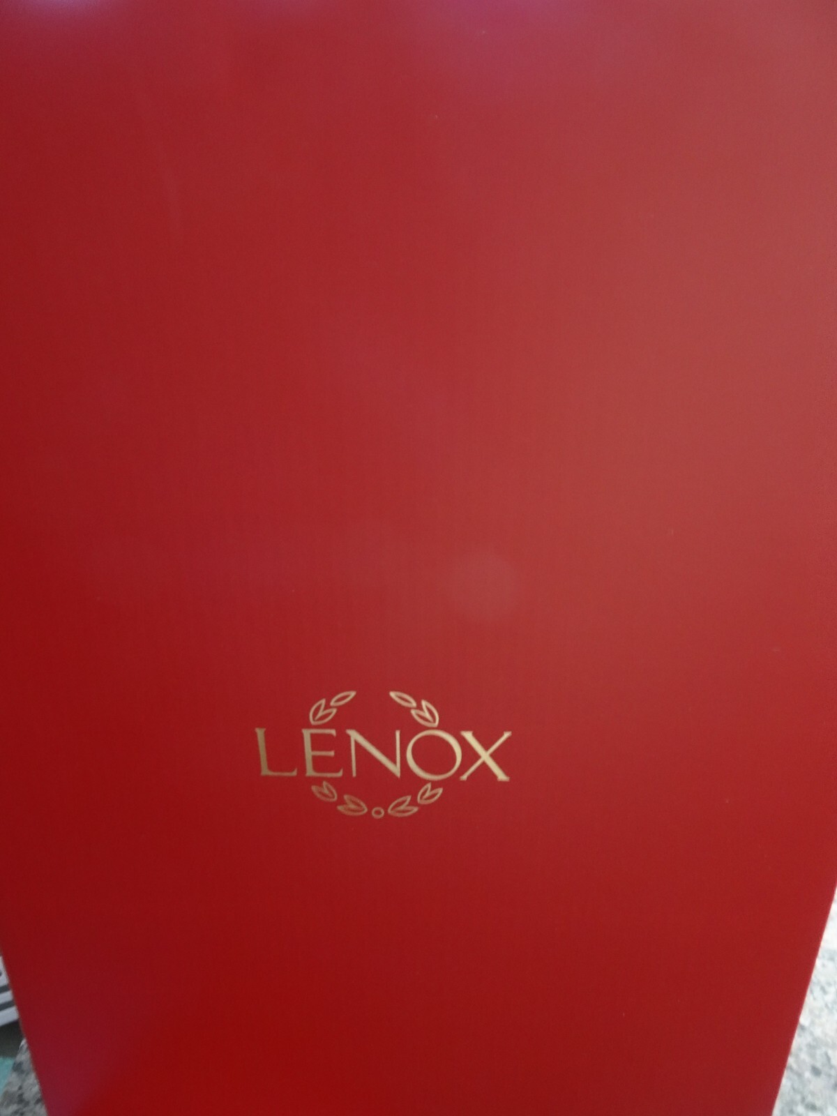 NEW in Box Lenox Treasured Traditions Tree with Flying Santa Lighted Ceramic