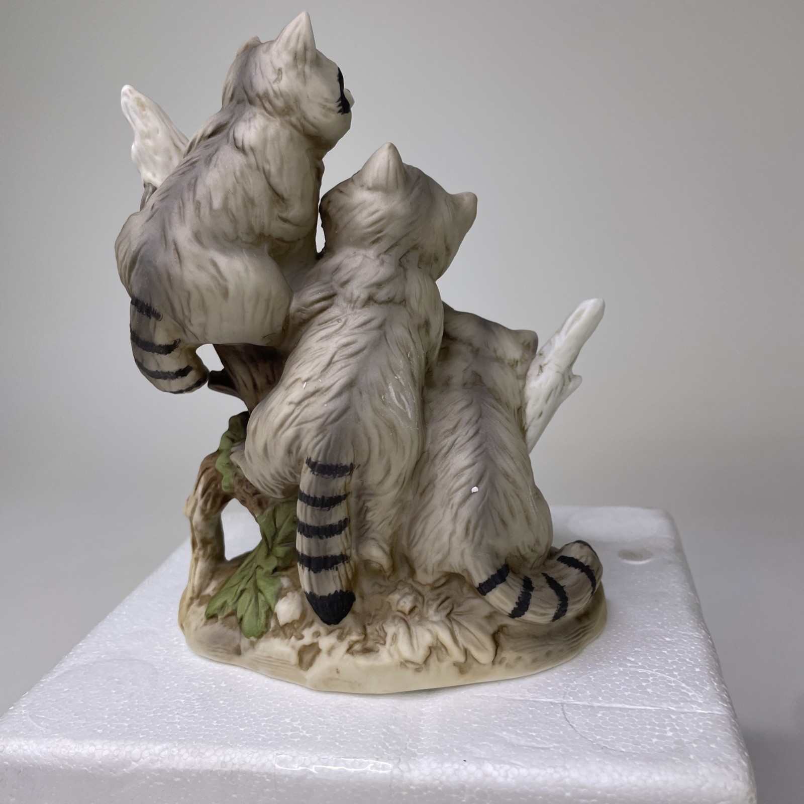 HOMCO Home Interior Masterpiece Collection 1433 Porcelain 3 Racoon Figure