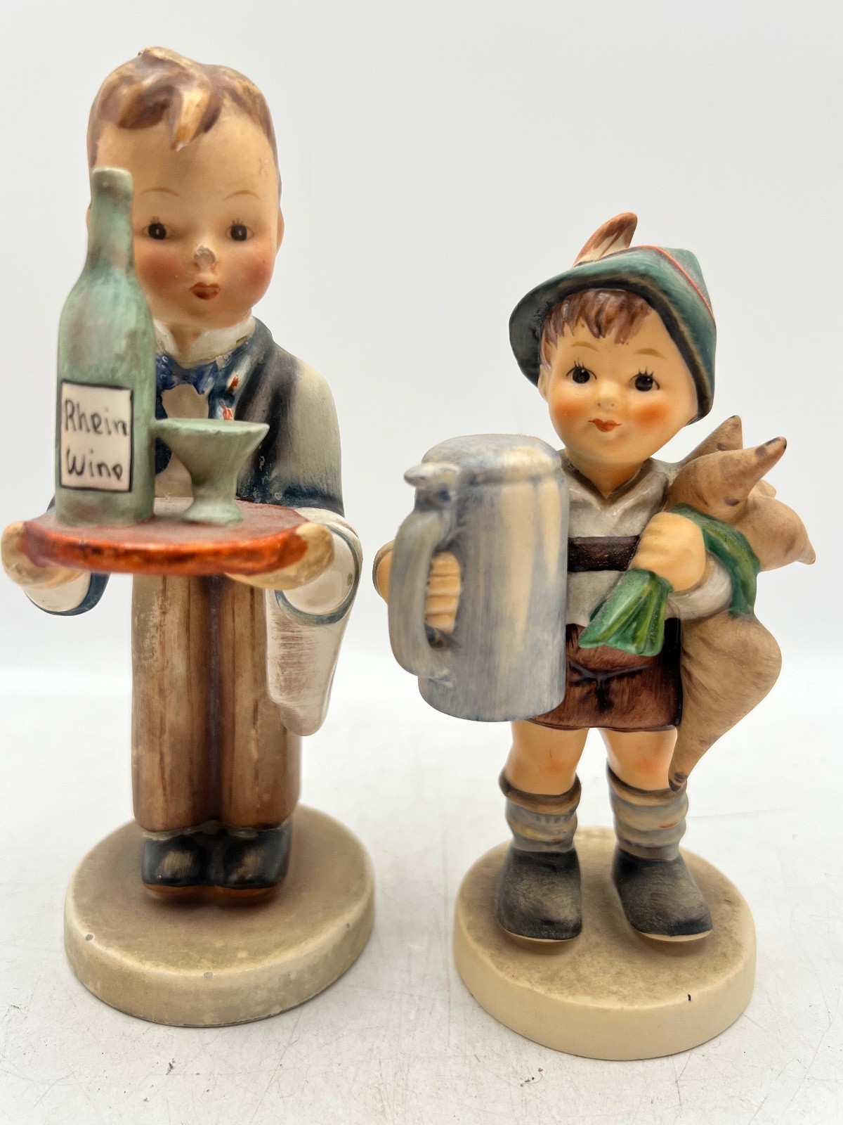 pair of hummels two boys