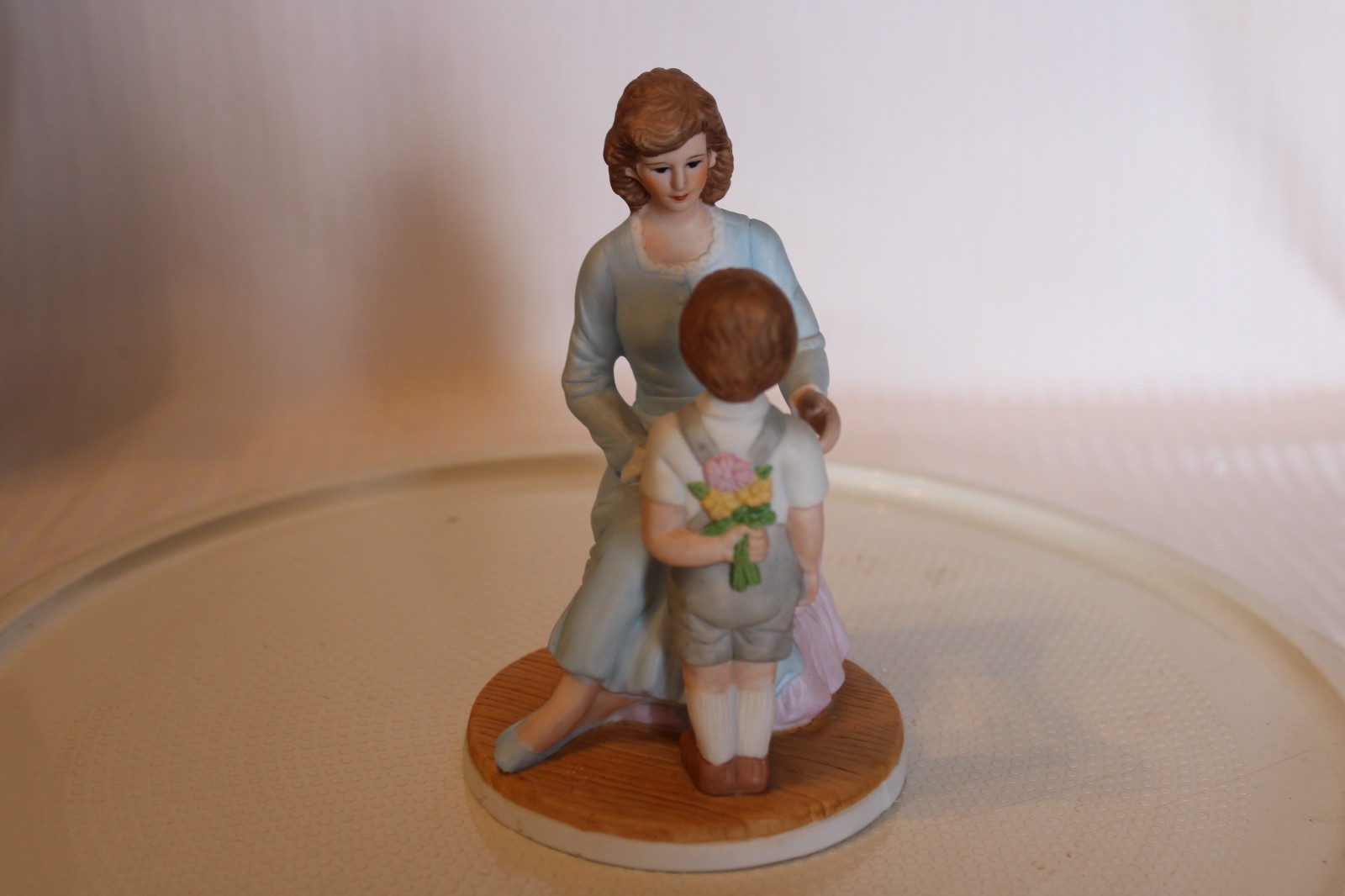 1989 Heritage House “My Mother’s Love” Porcelain Figurine Mother & Son Vintage