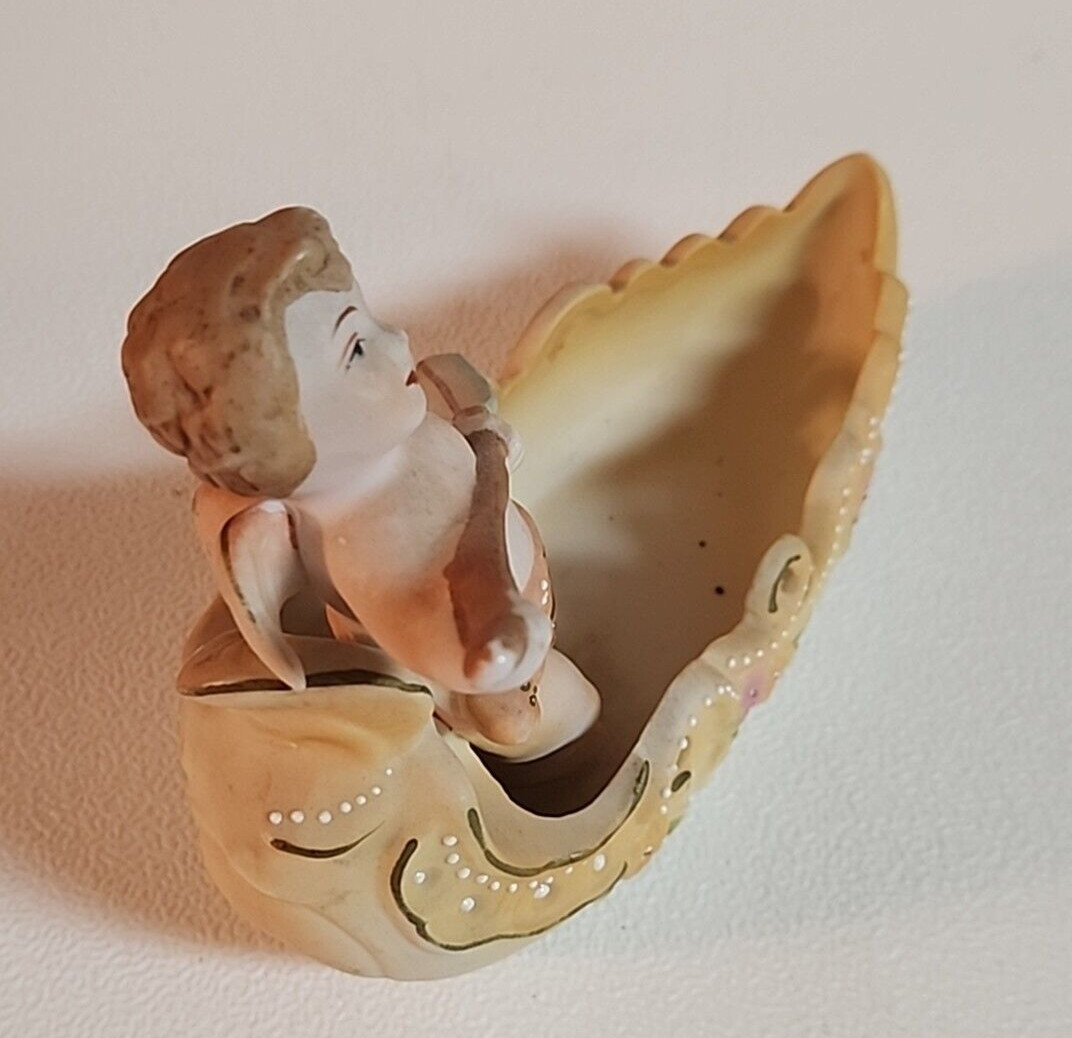 Angel Cupid Lenwile Cherub Rowing Canoe Figure Raised Floral Accent Japan