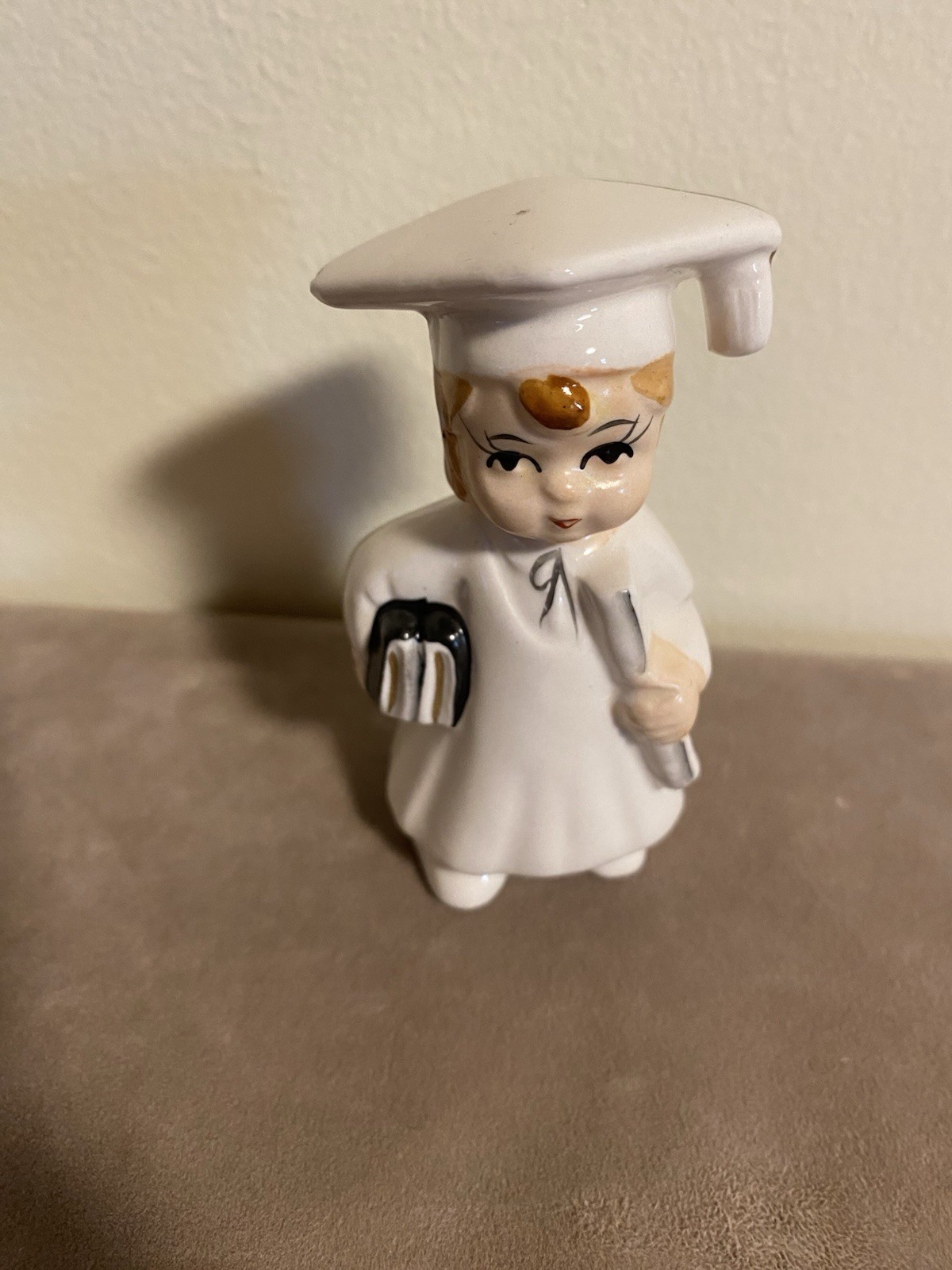 Vintage 50’sGraduate Figurine Porcelain Cap & Gown Diploma Graduation Girl Japan
