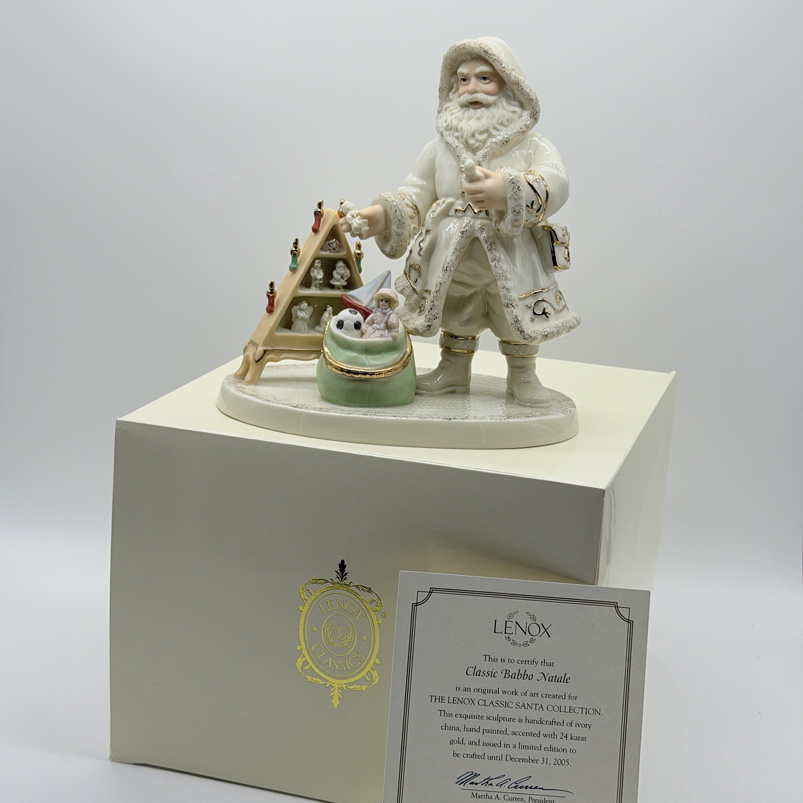 Lenox Classic International Babbo Natale Santa Figurine 24KT Gold COA & Box