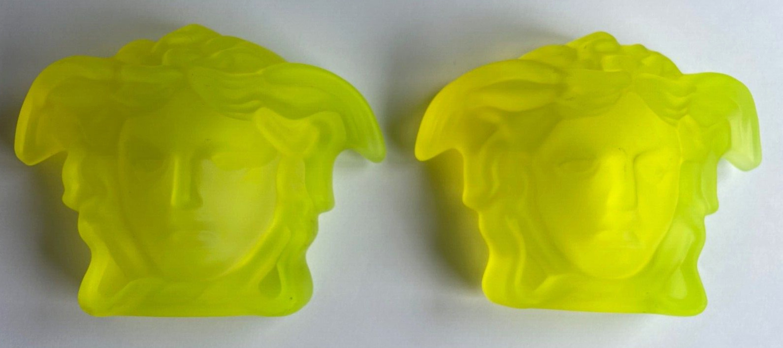 Yellow Uranium Glass Medusa Head Crafts Ornament NEW Changes to Green i UV Light