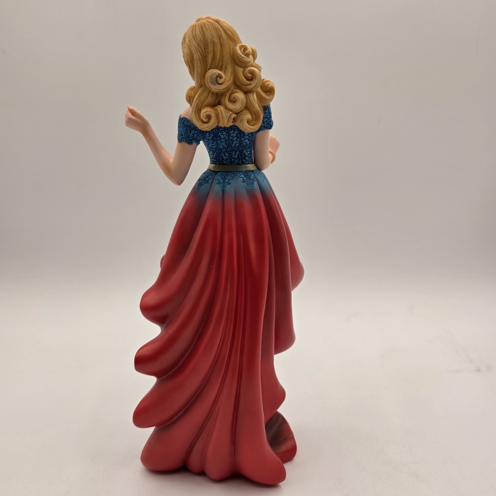 DC Comics Couture De Force Supergirl Figurine 6006319 New In Box Enesco