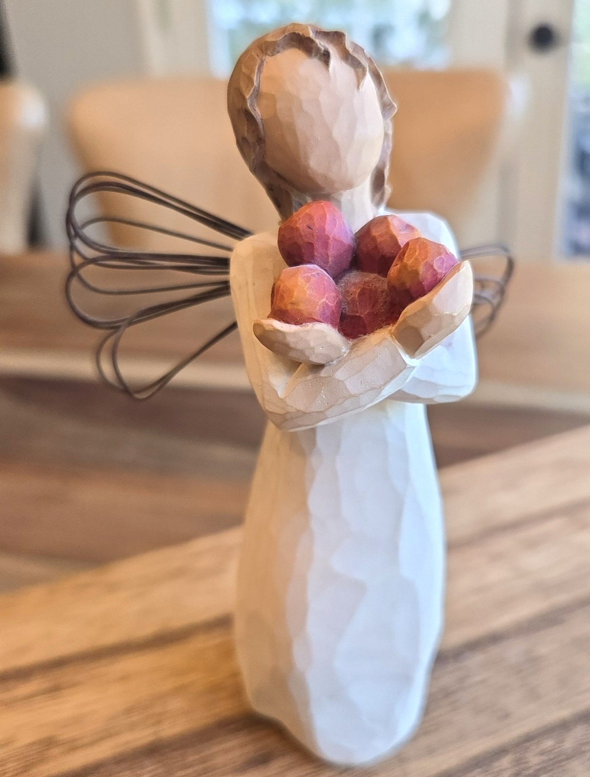 Willow Tree Angel Figurine Good Health Apples Happiness Best Wishes Susan Lordi