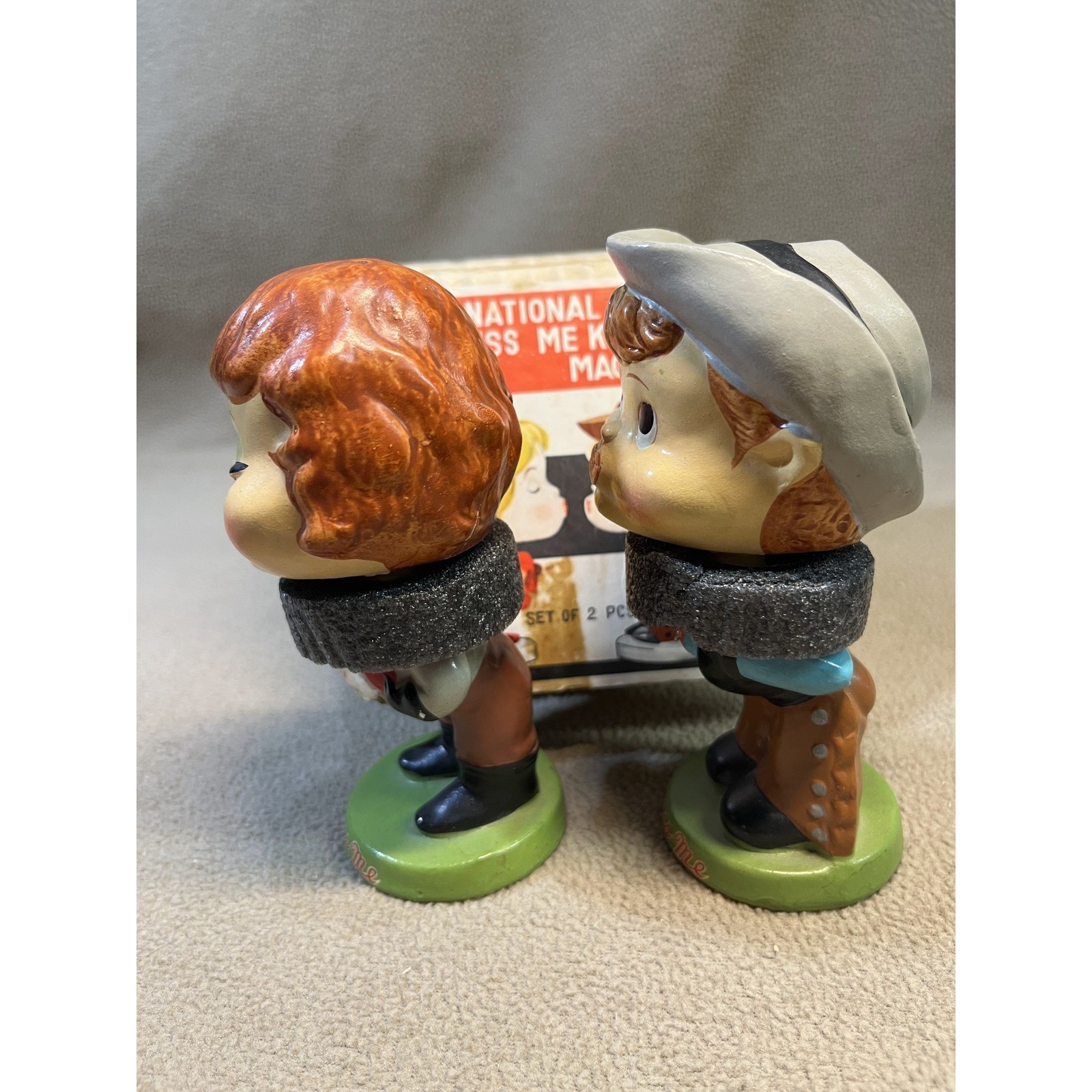 Vintage International Kiss Me Kids Magnetized Bobble Head Couple Boy Girl Set