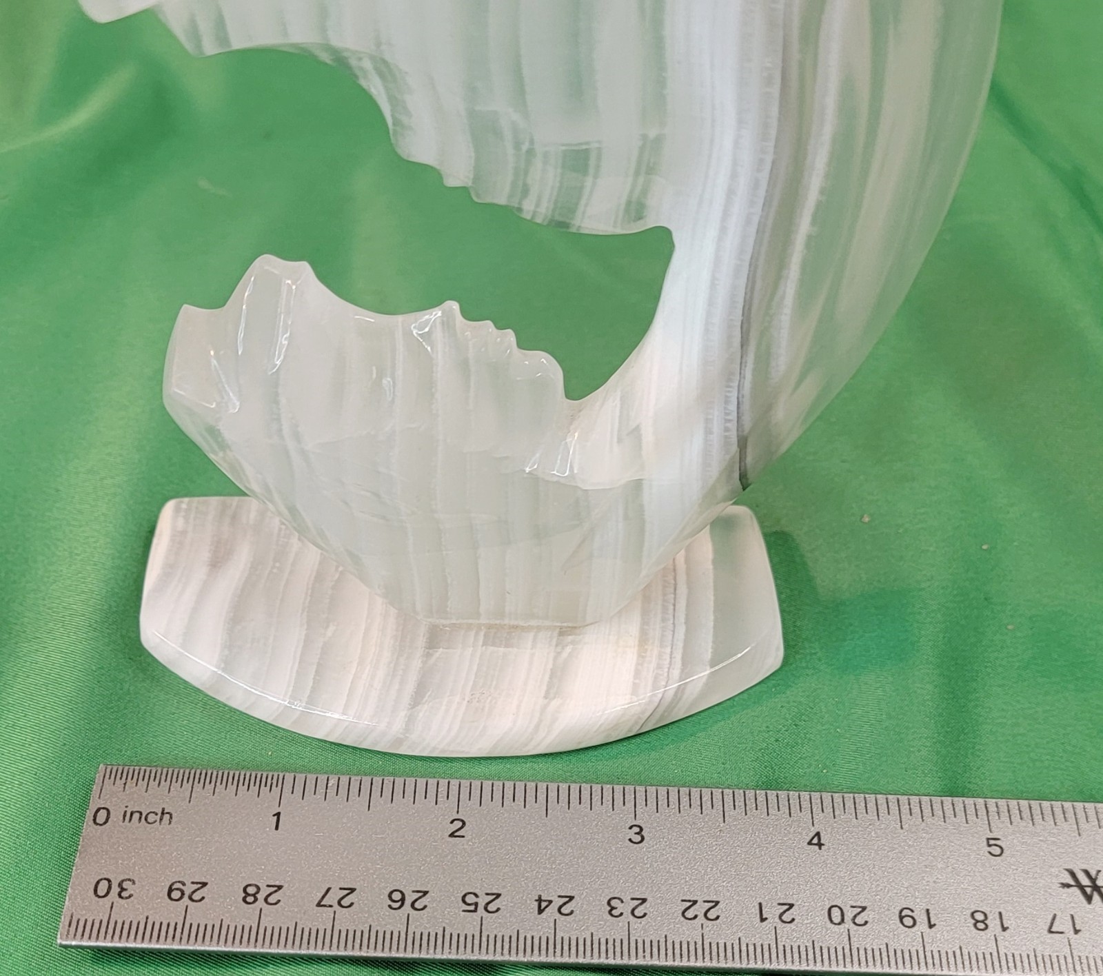 SOLID CLEAR & WHITE FROSTED VEINED MARBLE SCULPTURE FIGURINE Mother and Child
