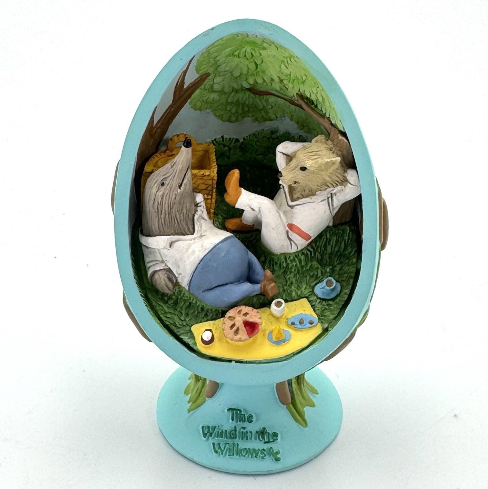 The Wind In The Willows Book Diorama Mole Vole Picnic Vintage Frog Toad Figurine