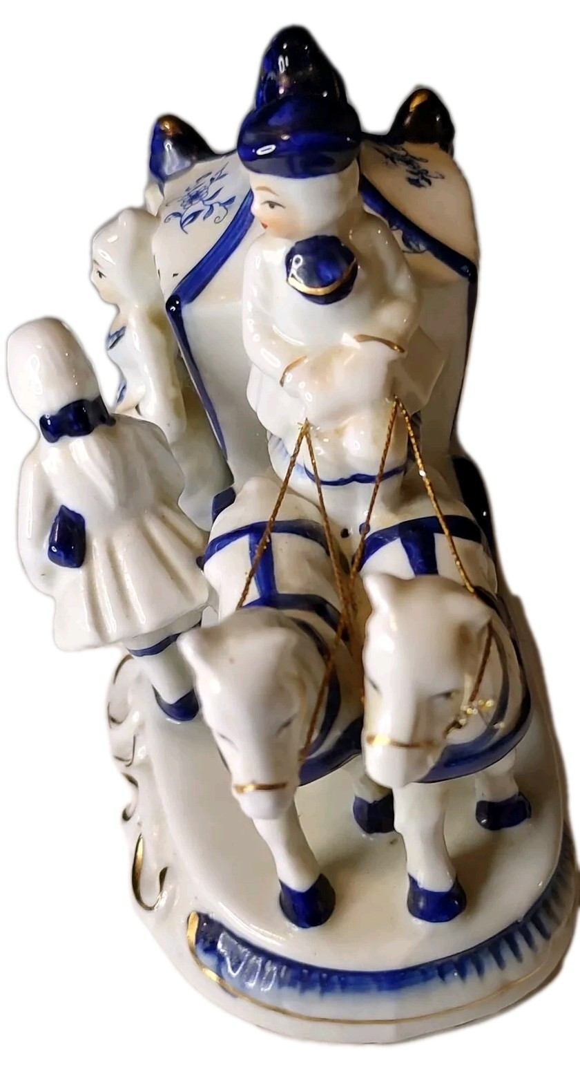 Vintage Colonial Figurine Cobalt Blue and White Porcelain Lady Coach Horses SEE