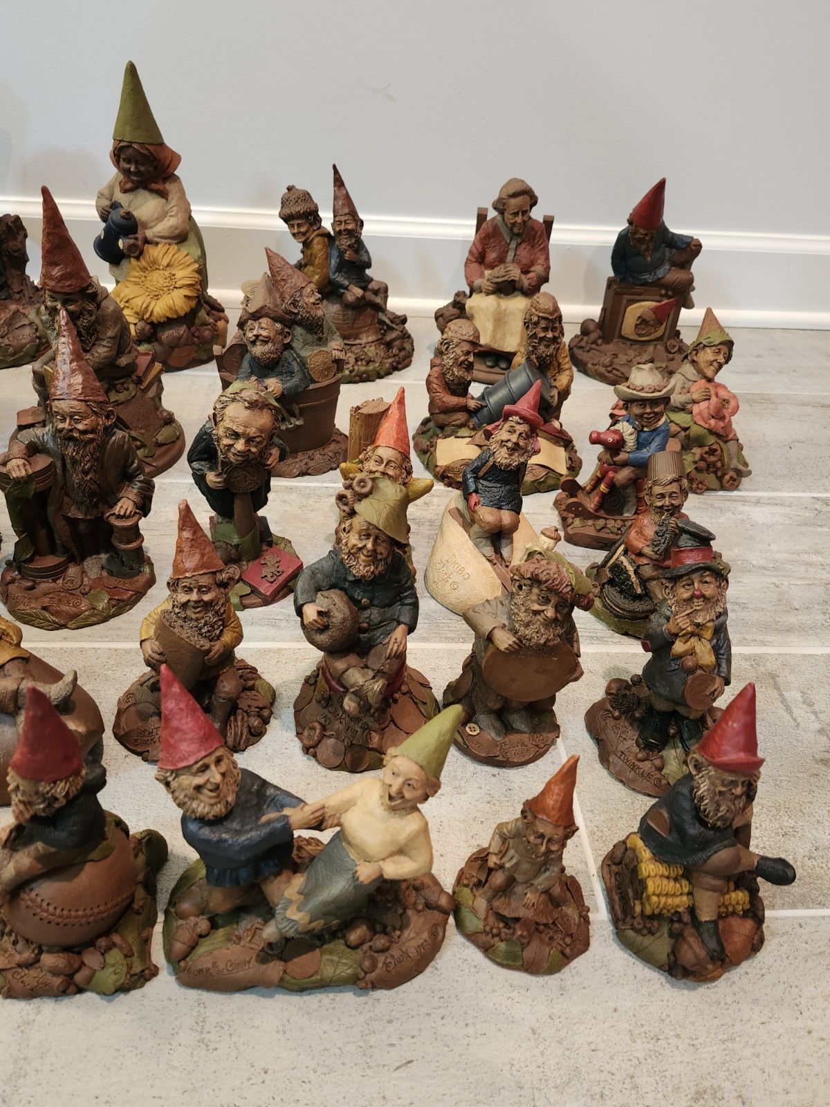 GNOMES BY TOM CLARK COA CERTIFICATES COMBINE SHIPPING $5 – $20 MESSAGE FOR PRICE