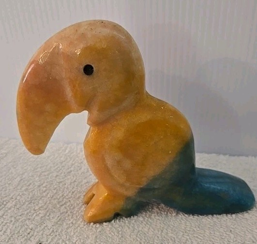 Onyx Natural Stone Carved Toucan Bird Red Yellow Blue Figurine Paperweight