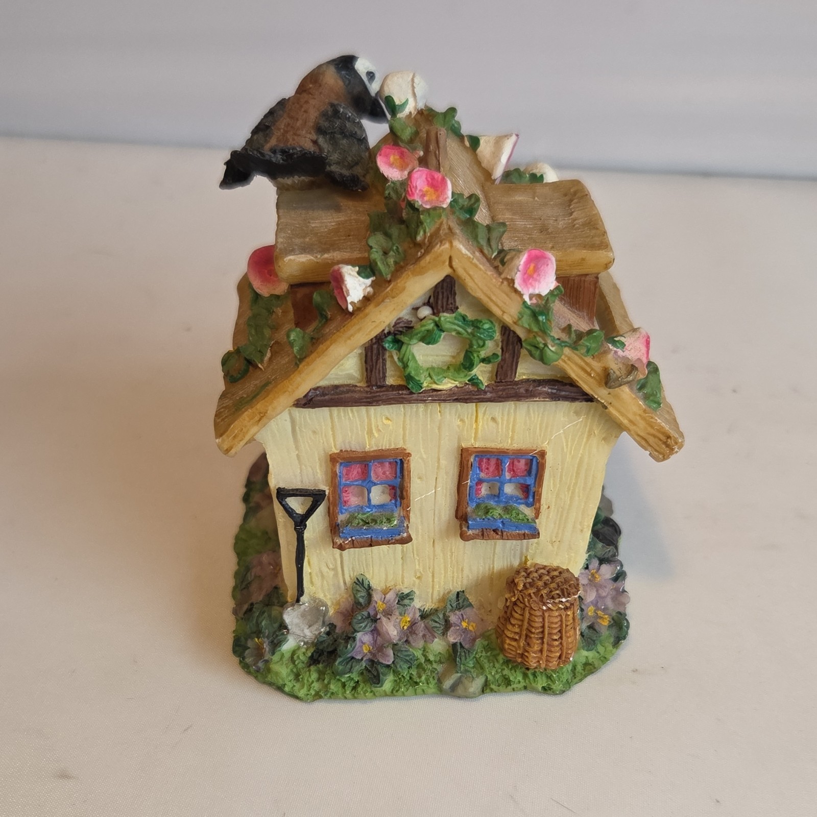 JAC Birdhouse Lane Ceramic Birdhouse Cottage Bank Hand Painted 3.75 in
