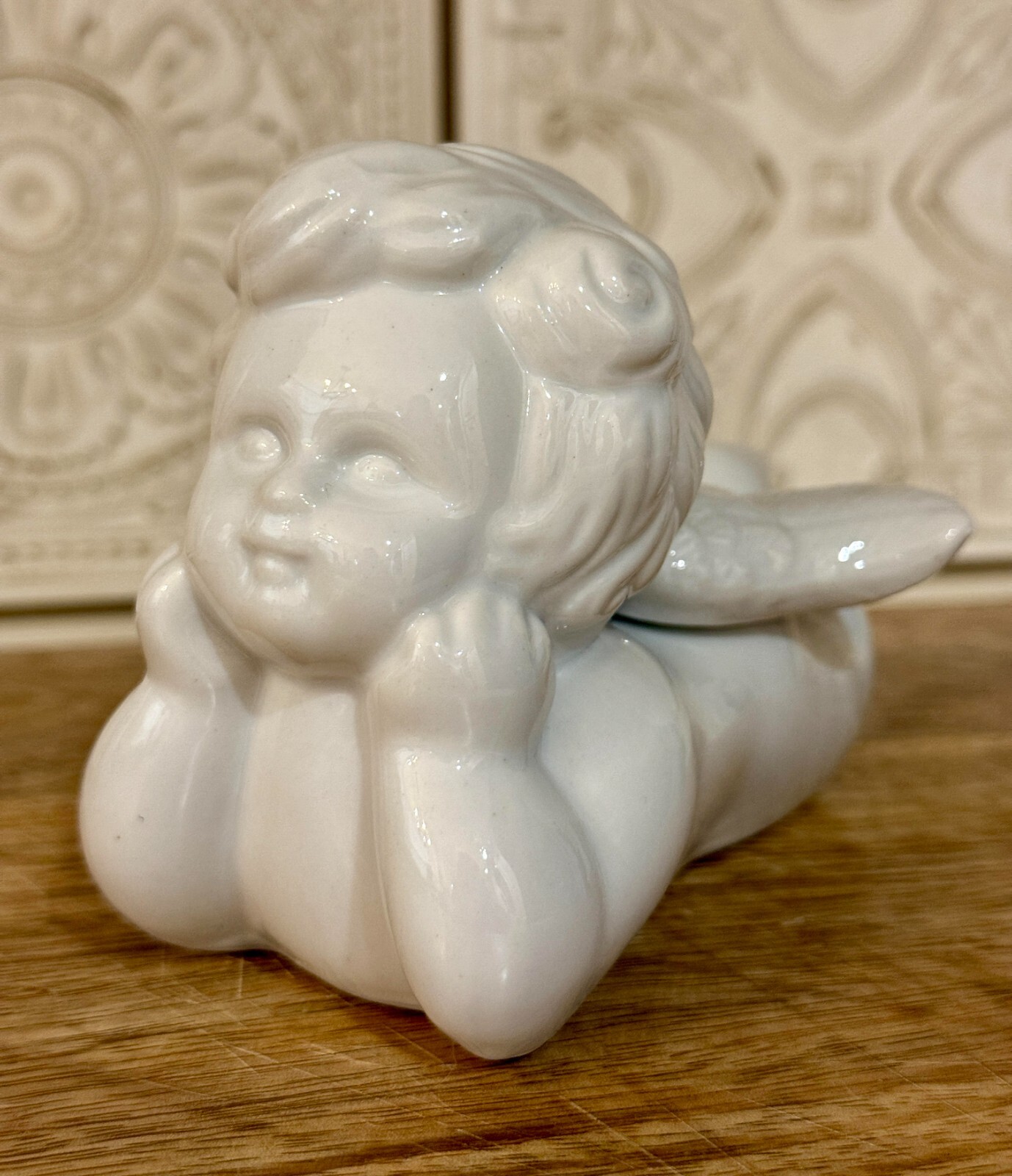Angel Cherub Laying Down Belly White Ceramic Angelique Sweet Expression 6″