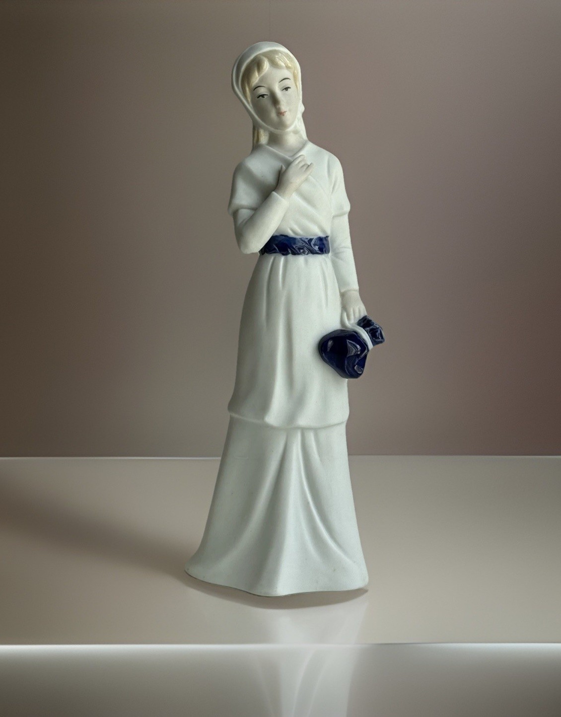 Vintage Spanish Porcelain Figurine Lady with Scarf & Bag 9.5″ Matte/Gloss Finish