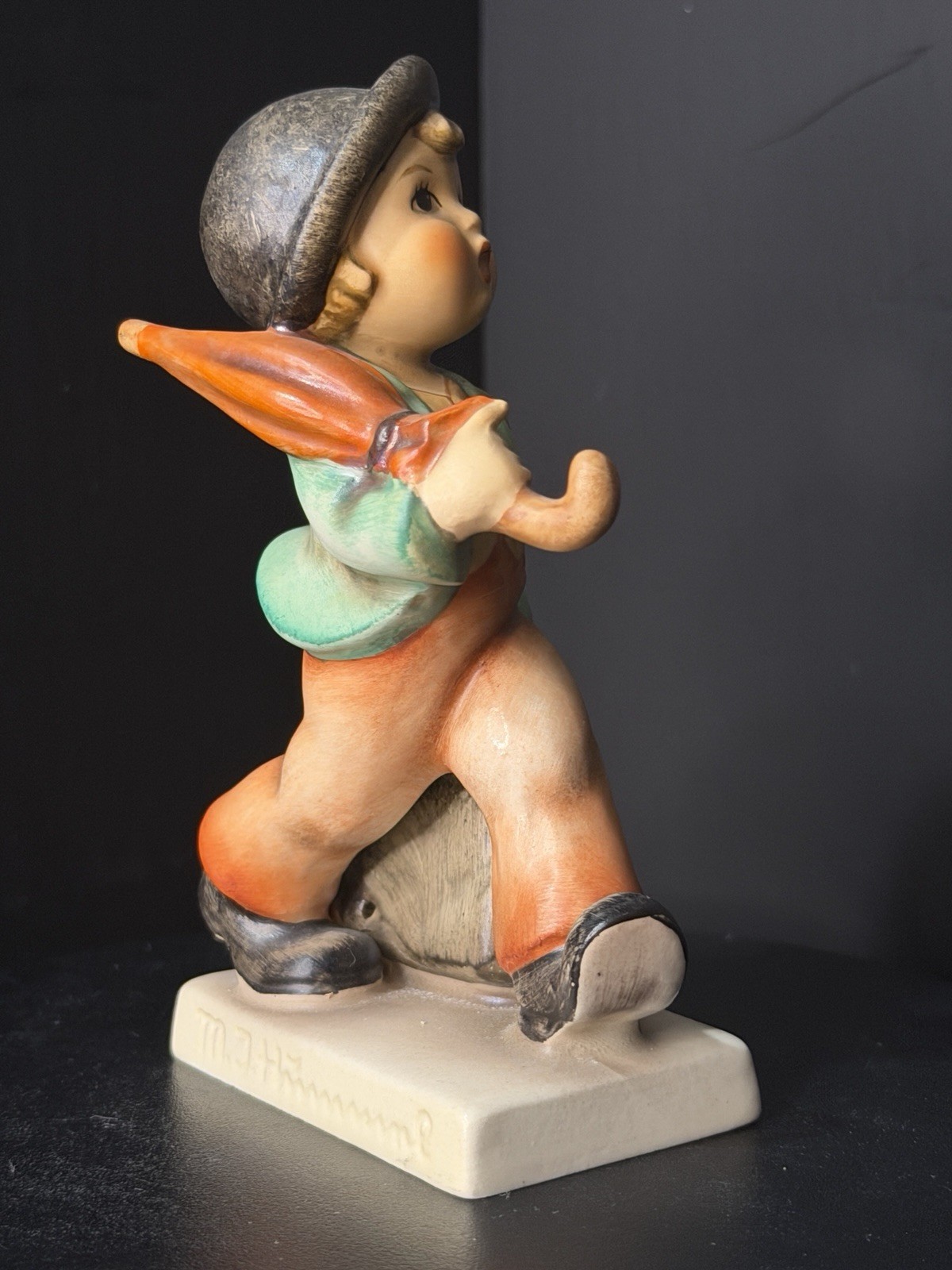 Goebel Hummel Merry Wanderer 11 2/0 No Crazing! Mint Free Shipping