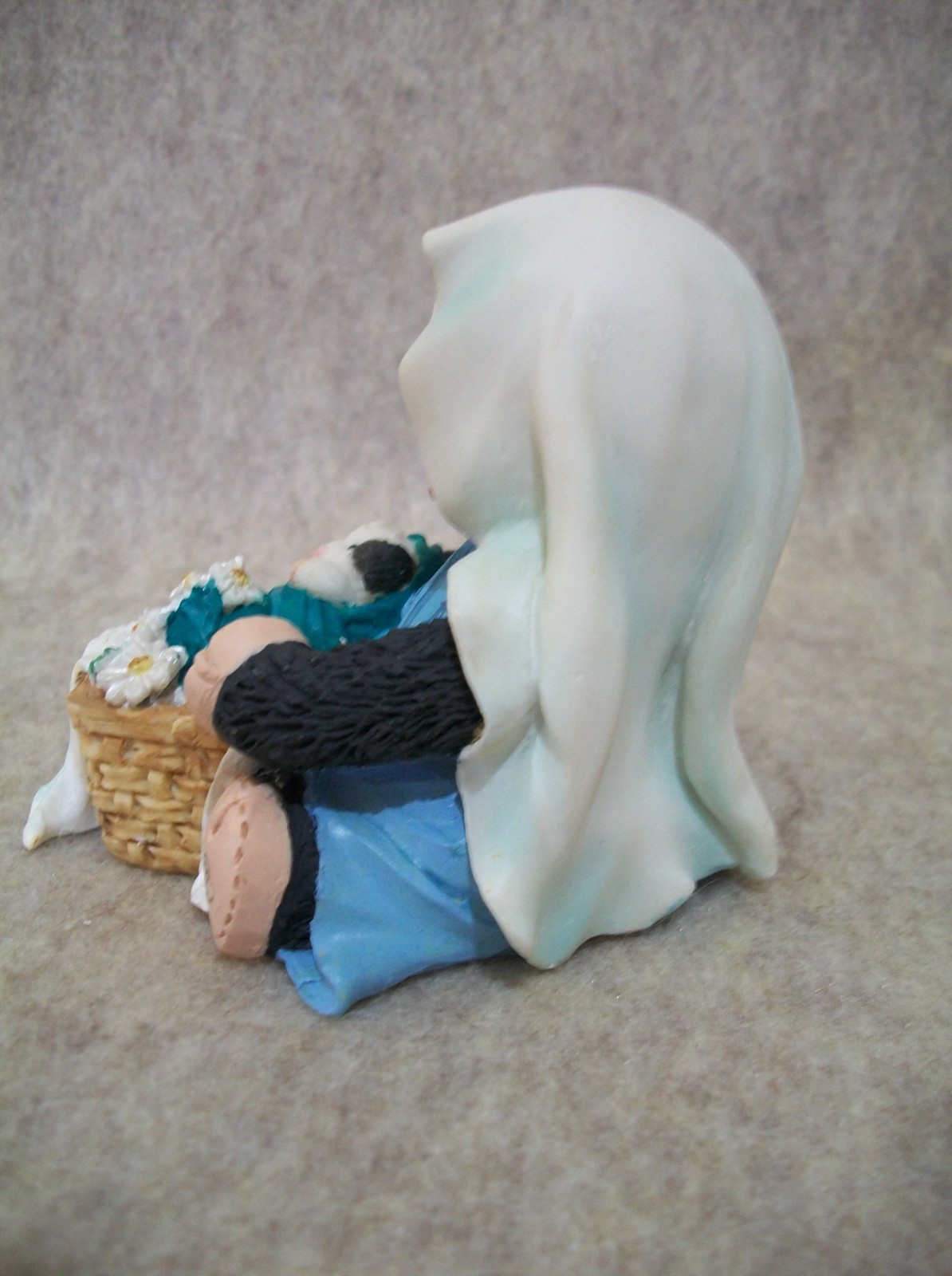 Nativity Set – Mary Moo Moo Cow Figurine
