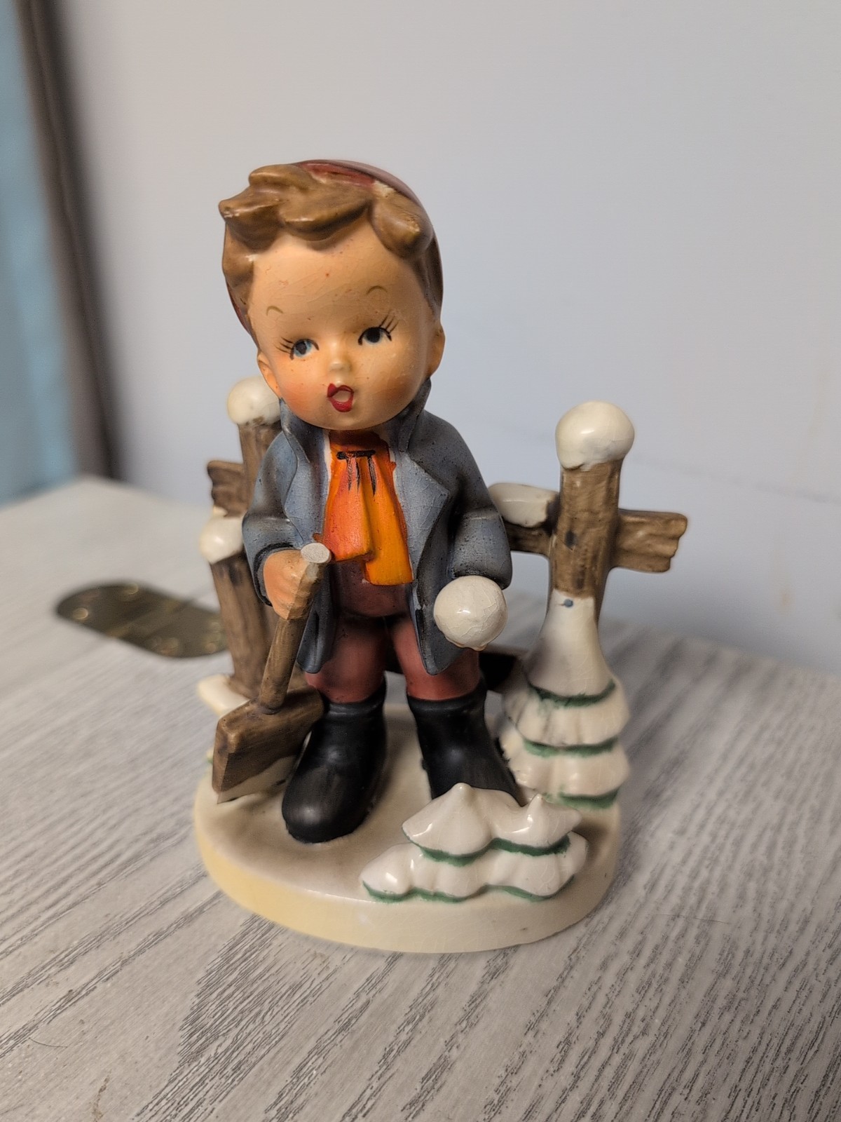 Erich Stauffer 8218 Winter Child Figurine Vintage Snowballs Collectible