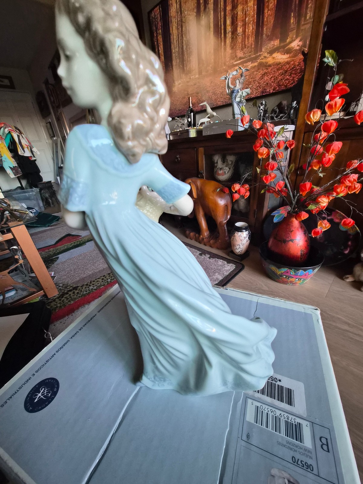 LLADRO “Spring Enchantment” #6130 – Elegant Woman with Flower- Signed/Dated