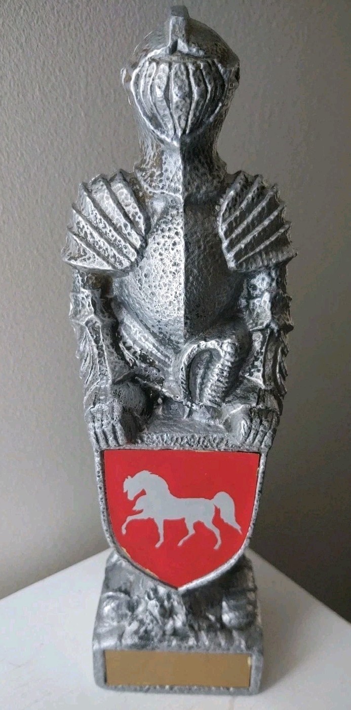 Medieval Knight Statue Iron Figure 10″~Vintage Rare