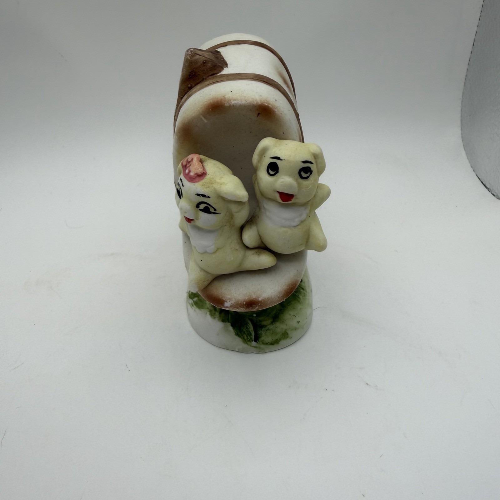 RARE Vintage Artmark Mailbox Smiling Baby Pigs Figurine Hand Painted