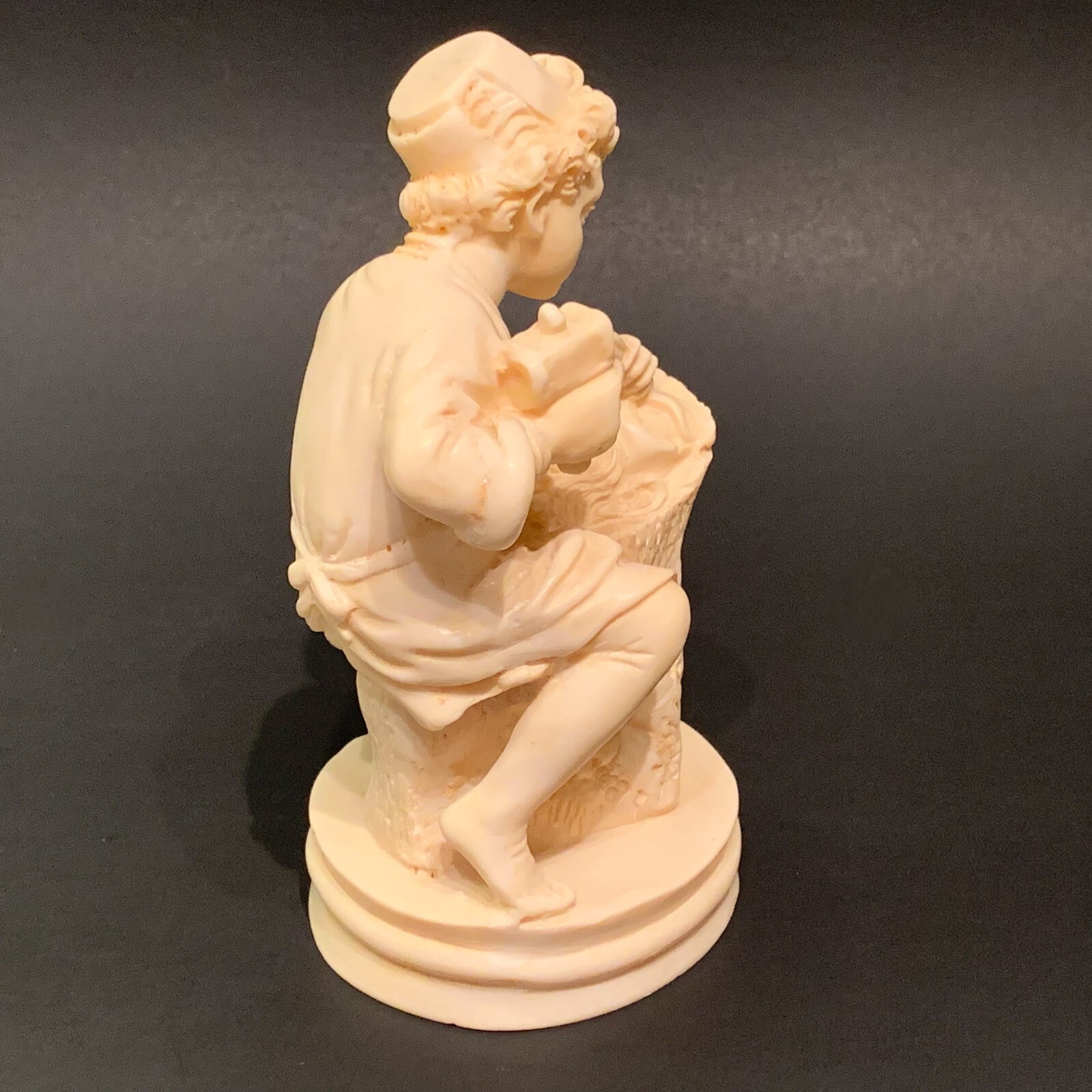 Young Michelangelo Sculpting Resin Statue Figurine Made in Italy 5.75”