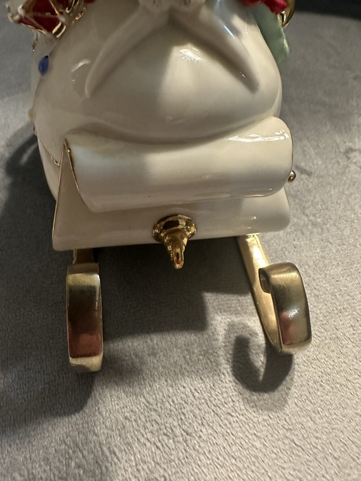 Imperfect Lenox China RETURN to WHOVILLE Grinch & Max on Sleigh Figurine As Is