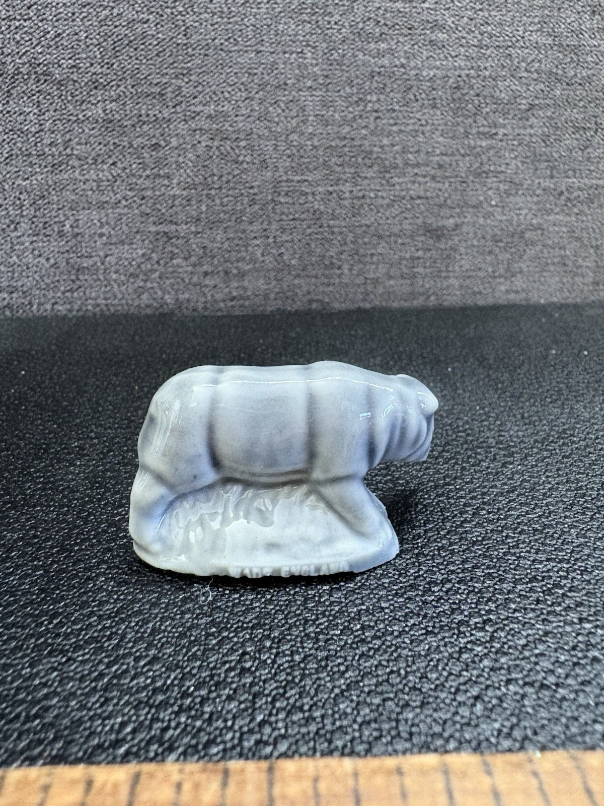 Wade Whimsies (1985/96 Set #2) USA Red Rose Tea – Animals – Bluish Grey Rhino