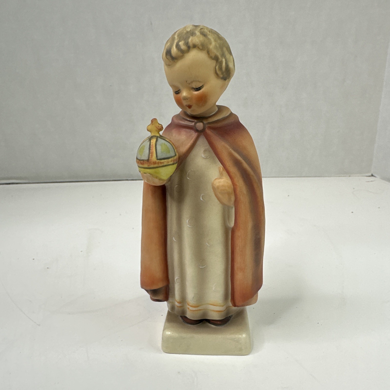 Goebel Hummel #70 Holy Child 6 – 7″ Germany