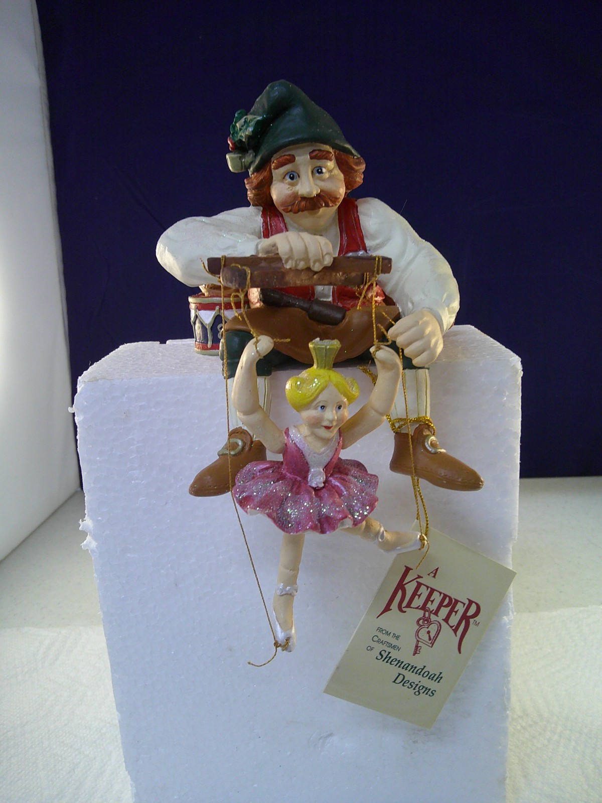 Collectible Figurine Shenandoah Designs The Keeper of Christmas 1998 no box