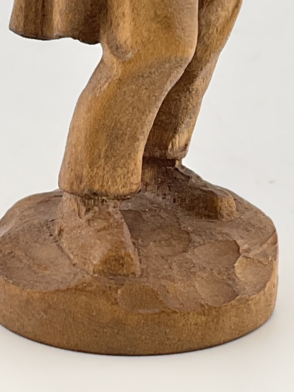 ANRI Italy? Hand Carved Wood Figure wandering musician 4.75”