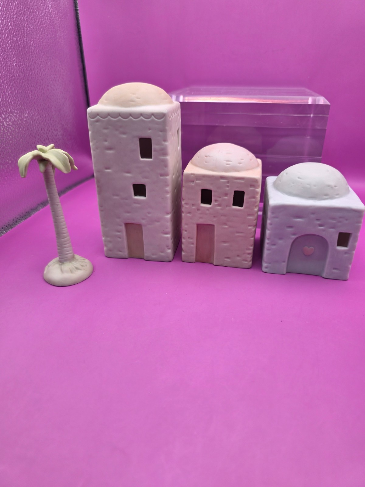 Precious Moment Nativity Set of 3 Buildings and Palm Tree 1987 ENESCO E-2387