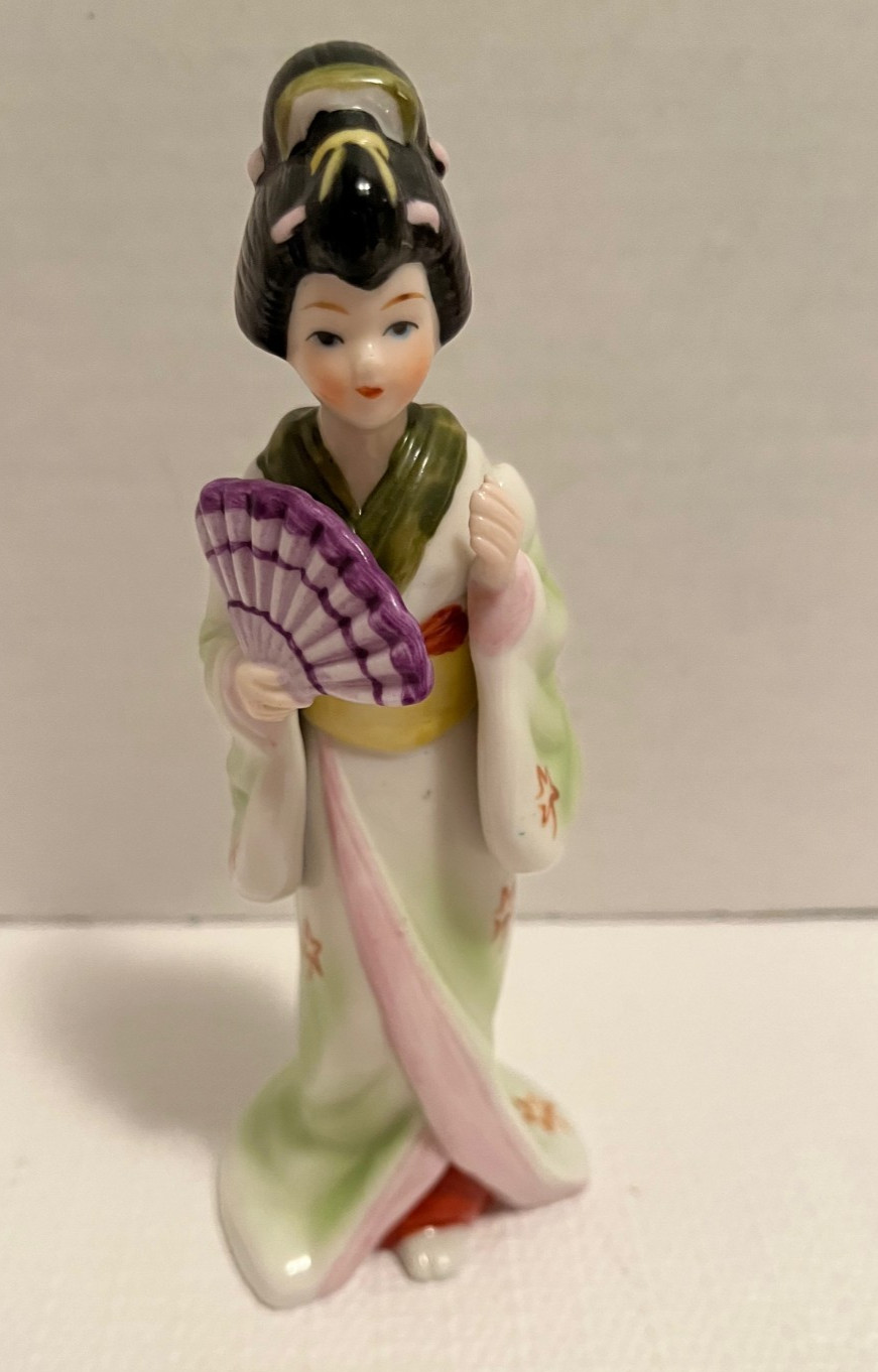 Lenwile Ardalt Artware Glazed Porcelain Geisha Figurine Taiwan Vintage Excellent