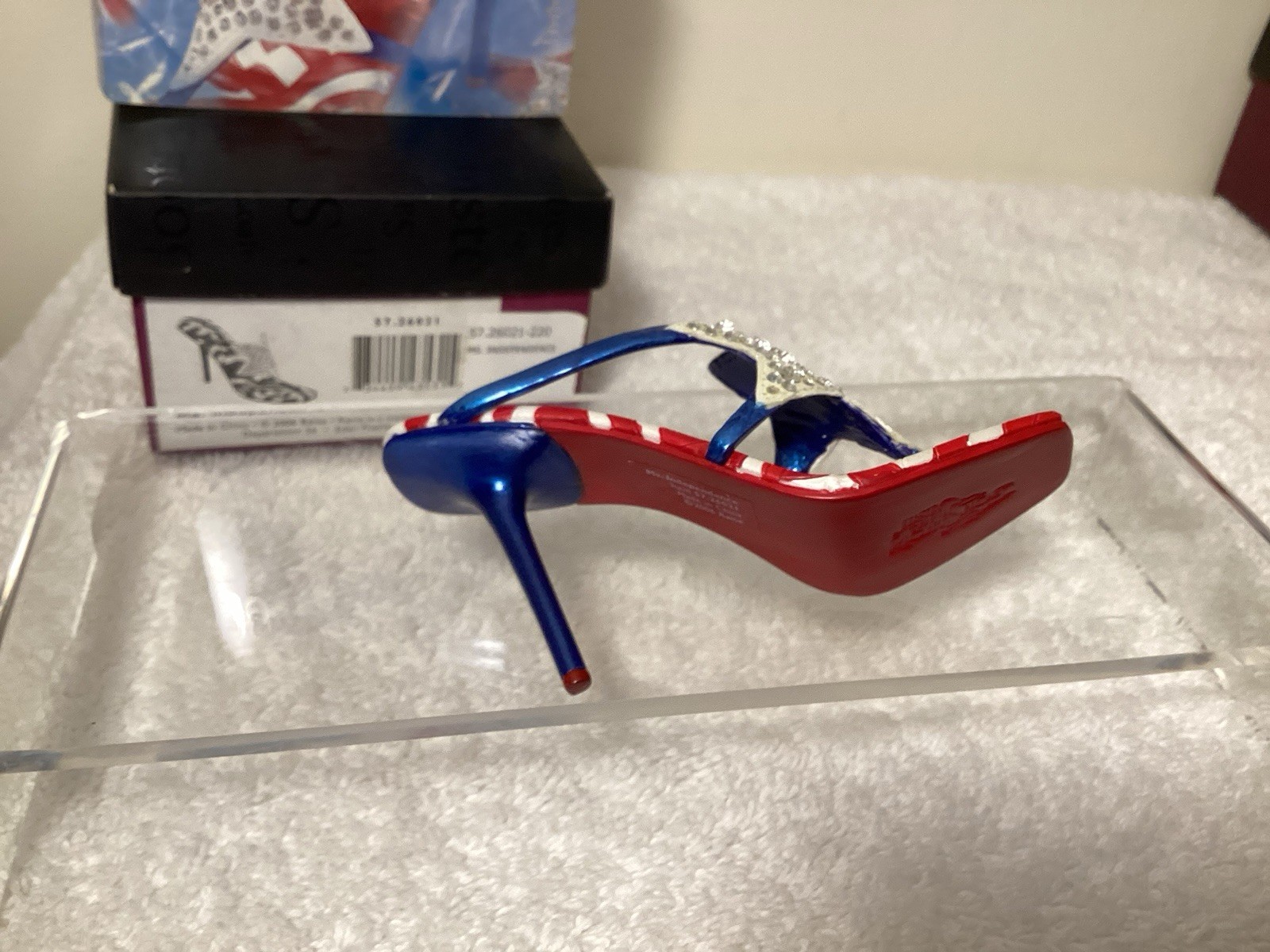 Just The Right Shoe Called “Ms. Independence” 4th Of July