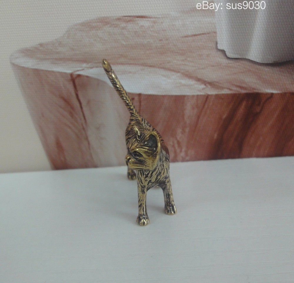 Solid Brass Terrified Little Cat Figurine: Animal Home Decor Statue