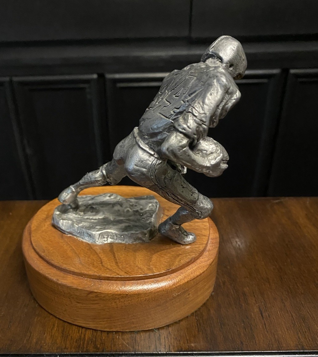Signed 1979 Michael Ricker Ltd. Edition No. 414/500 Pewter Football Player