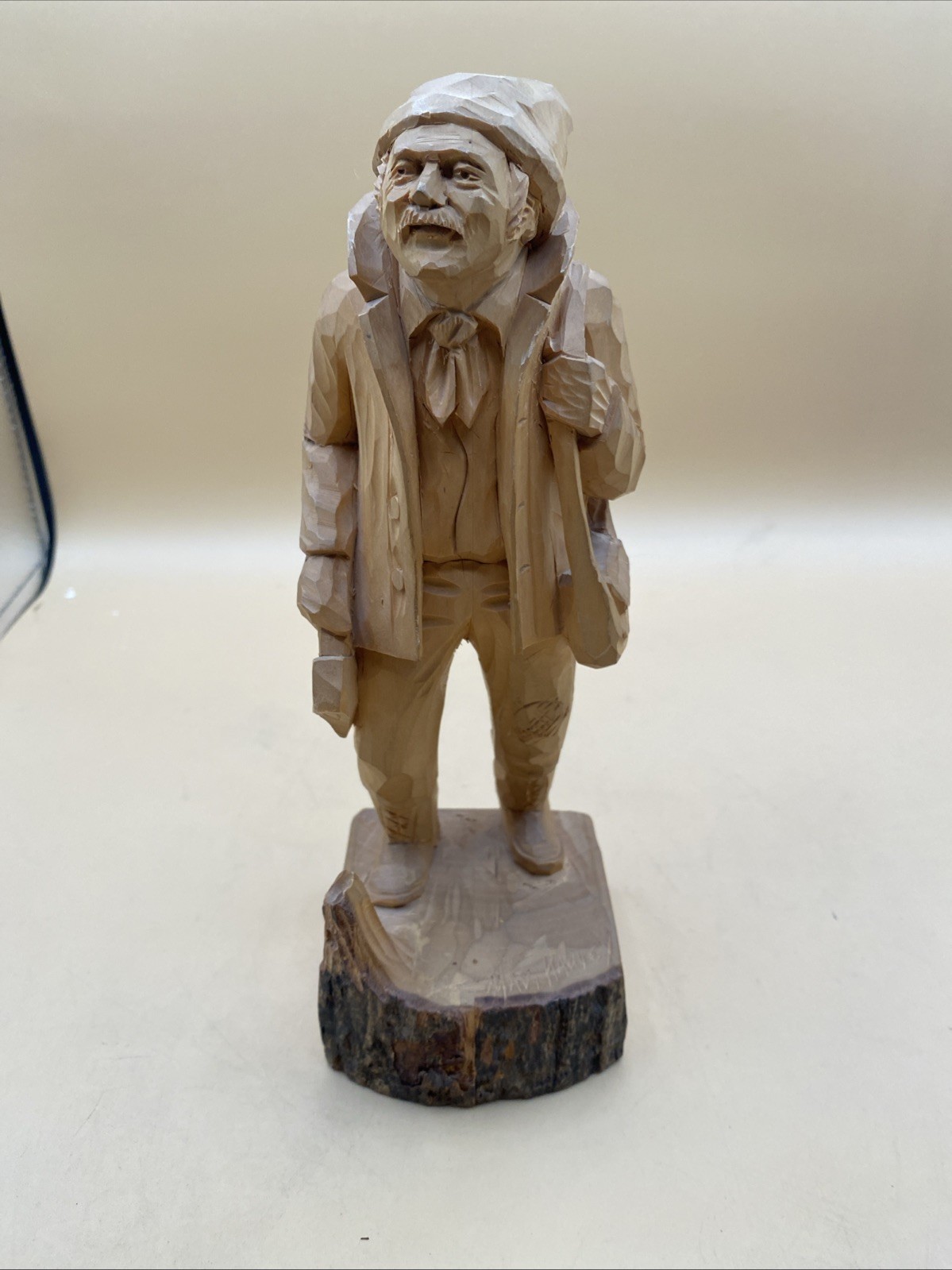 Vtg Canadian Artist Mau Harvey Hand Carved Wooden Statue Signed 9.5 “ Tall