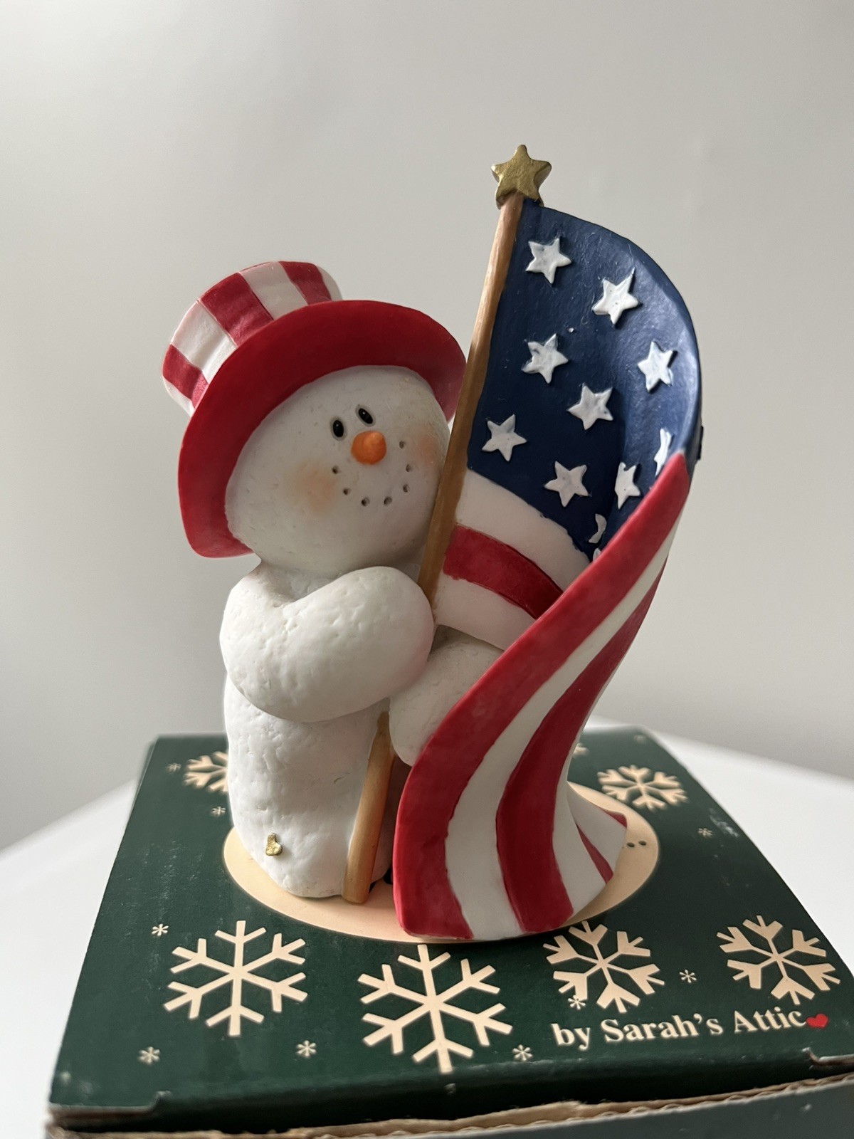 SNOWONDERS AMERICAN PRIDE BY SARAH’S ATTIC FROM THE HEART 2001 OLD GLORY FLAG