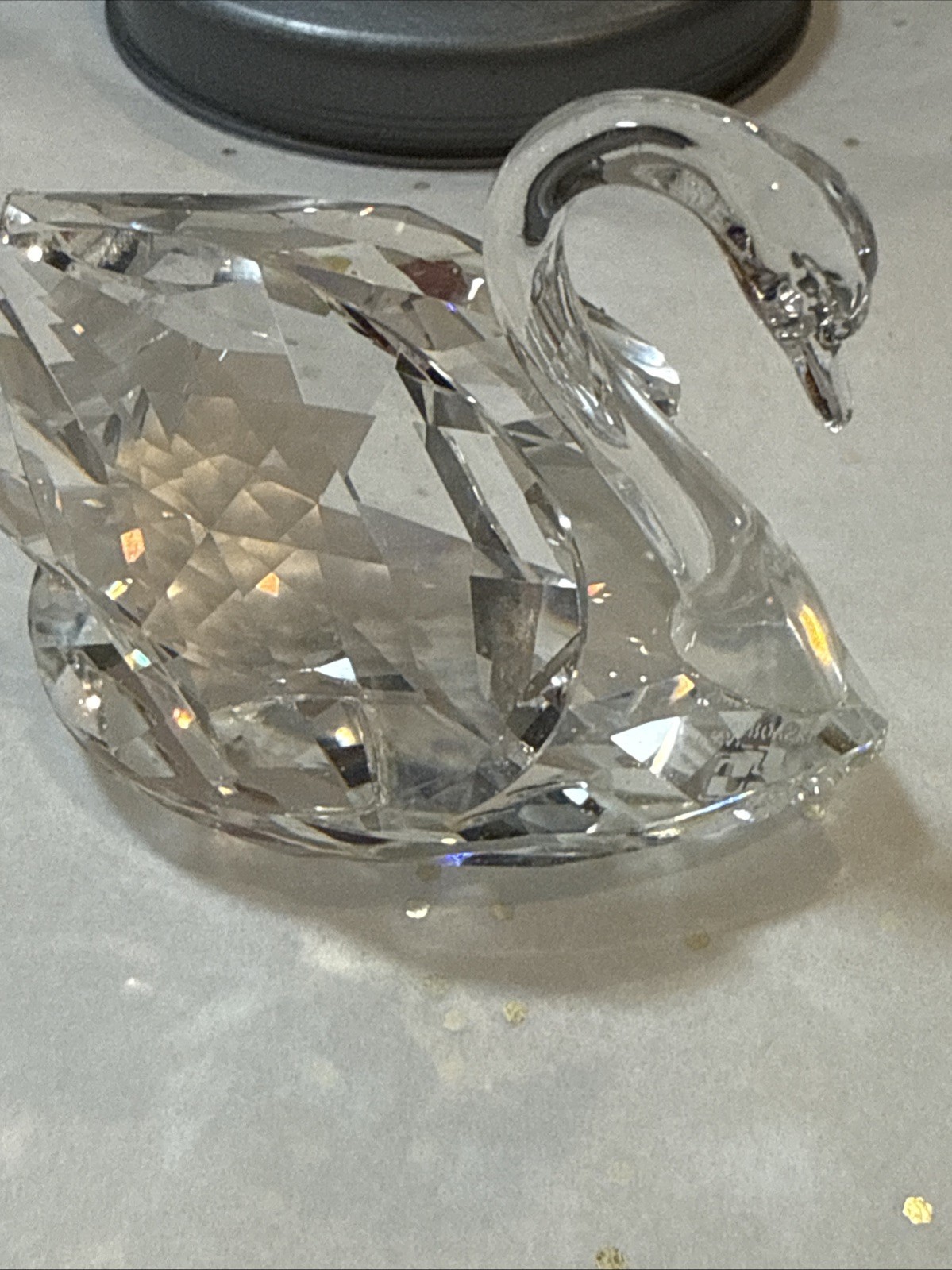 Swarovski Crystal “Beauties of the Lake” 2”x 3” Swan Figurine W/box