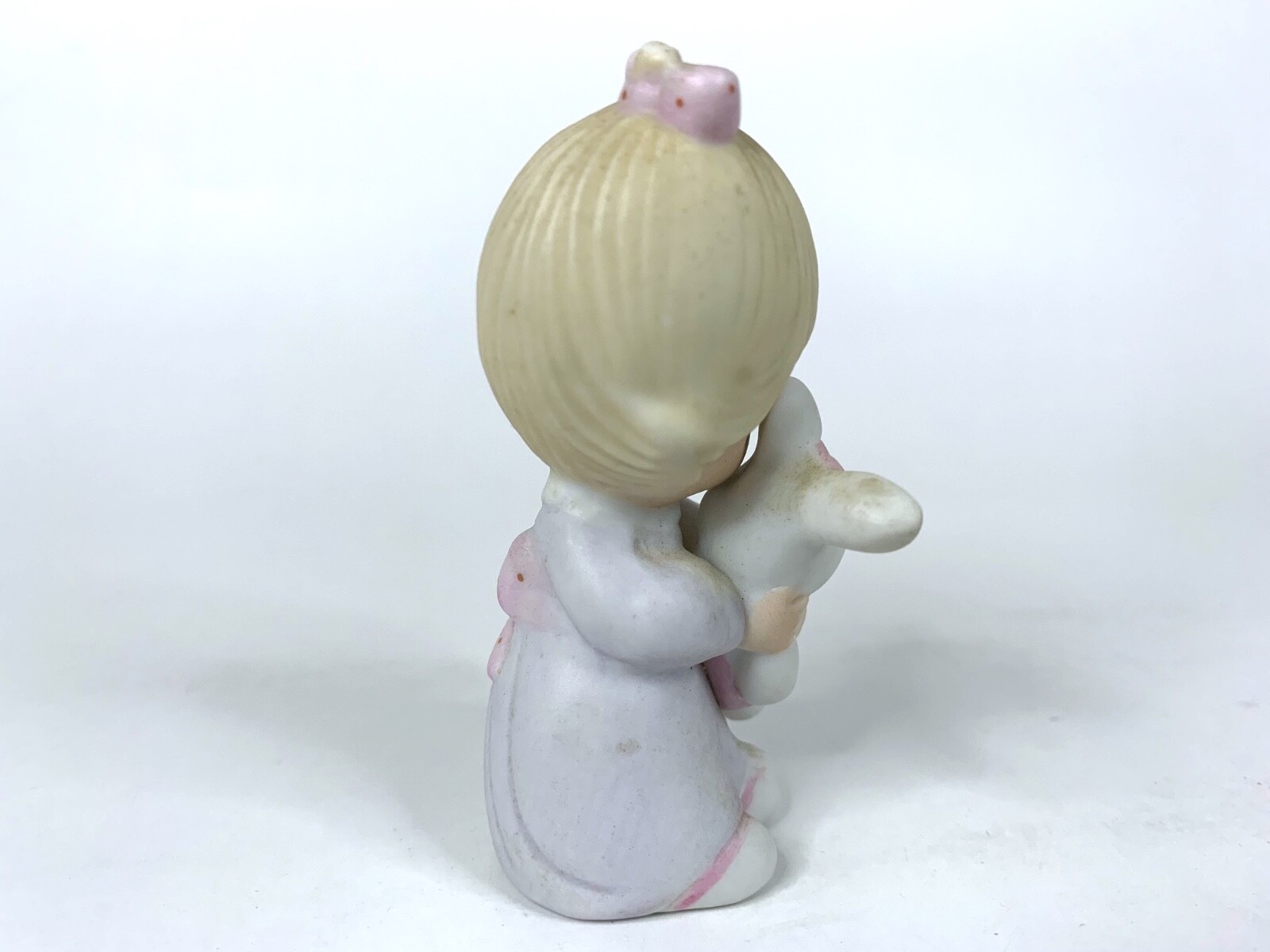 Vintage 1982 Precious Moments “Jesus Loves Me” Little Girl Figurine #E-9279