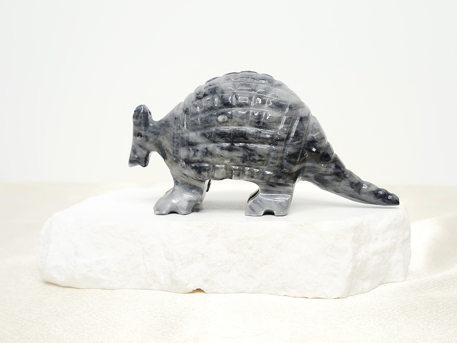 Hand Carved Gray And Black Marble Stone Armadillo Figurine 5″ L – Made In Mexico