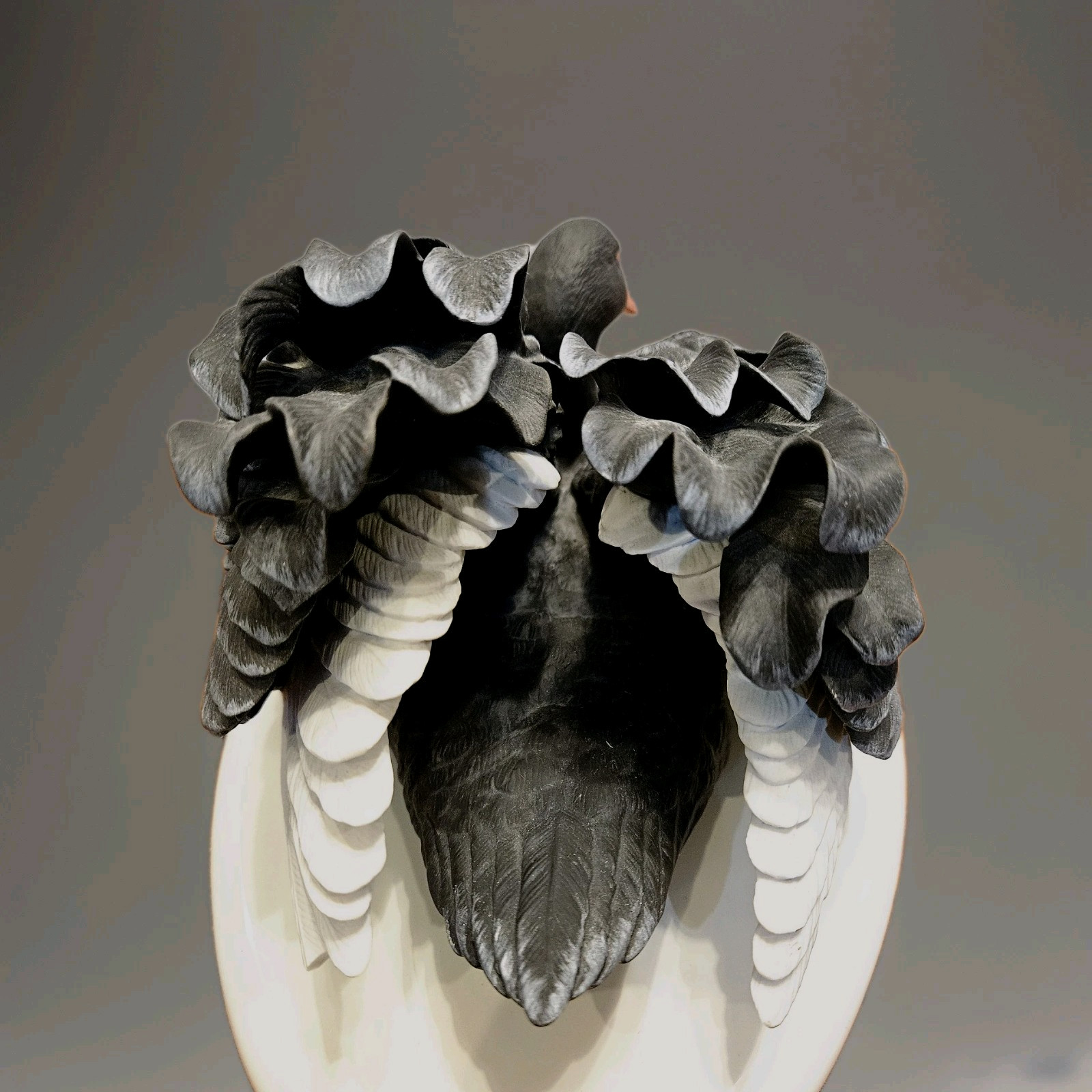 Franklin Mint Black Australian Swan- Van Ruyschwett- Bisque Porcelain- Base 1987